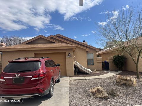 2327 Don Roser Drive, Las Cruces, NM 88011 - #: 2400804