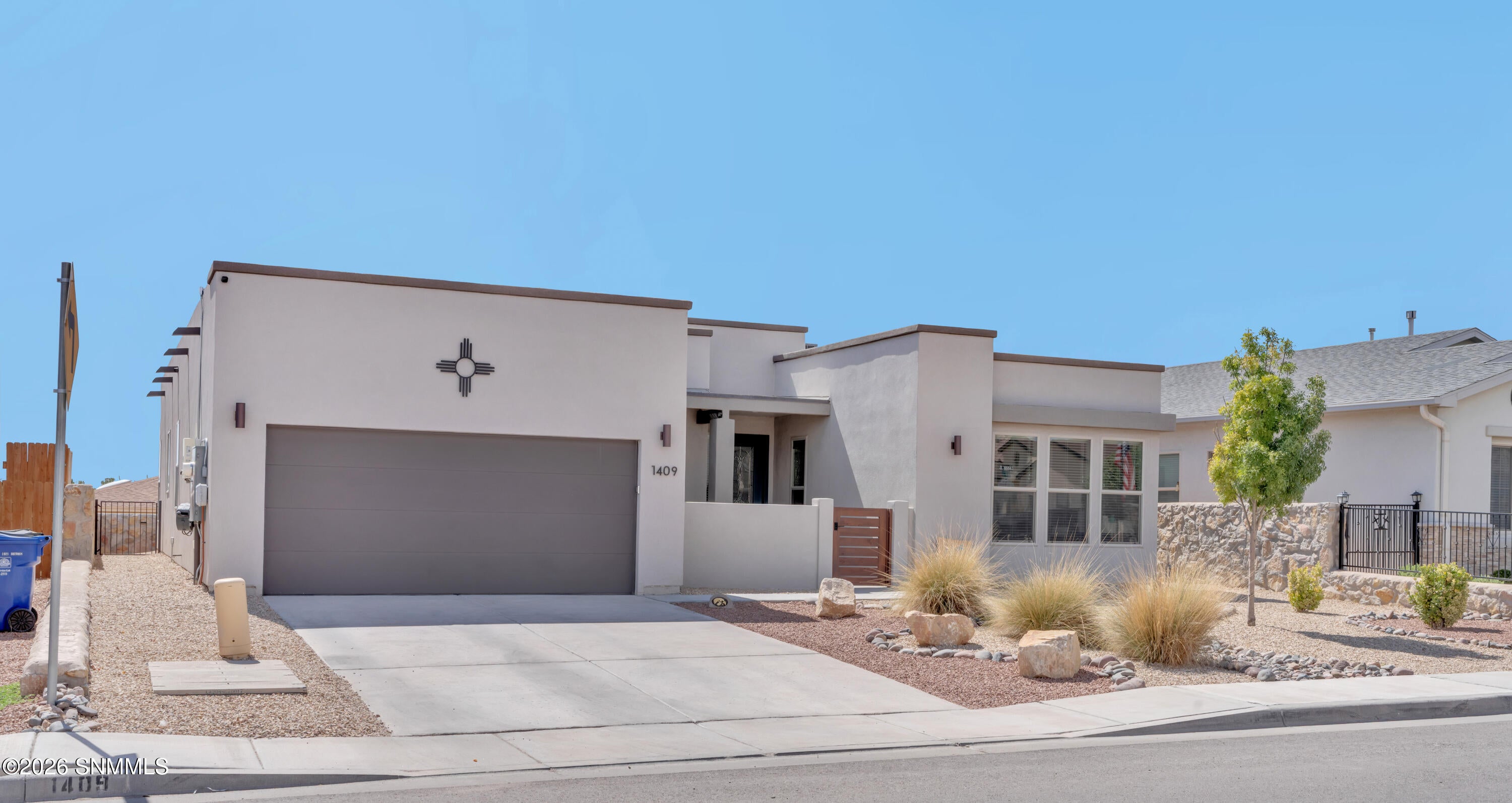 1409 Lenox Avenue - Photo 2