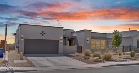 Homes For Sale - 1409 Lenox Avenue<br/> Dona Ana County, Las Cruces, NM 88005
