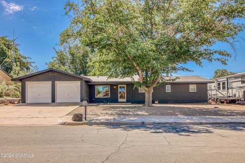 Homes For Sale - 1002 Devendale Drive<br/> Las Cruces, NM 88005