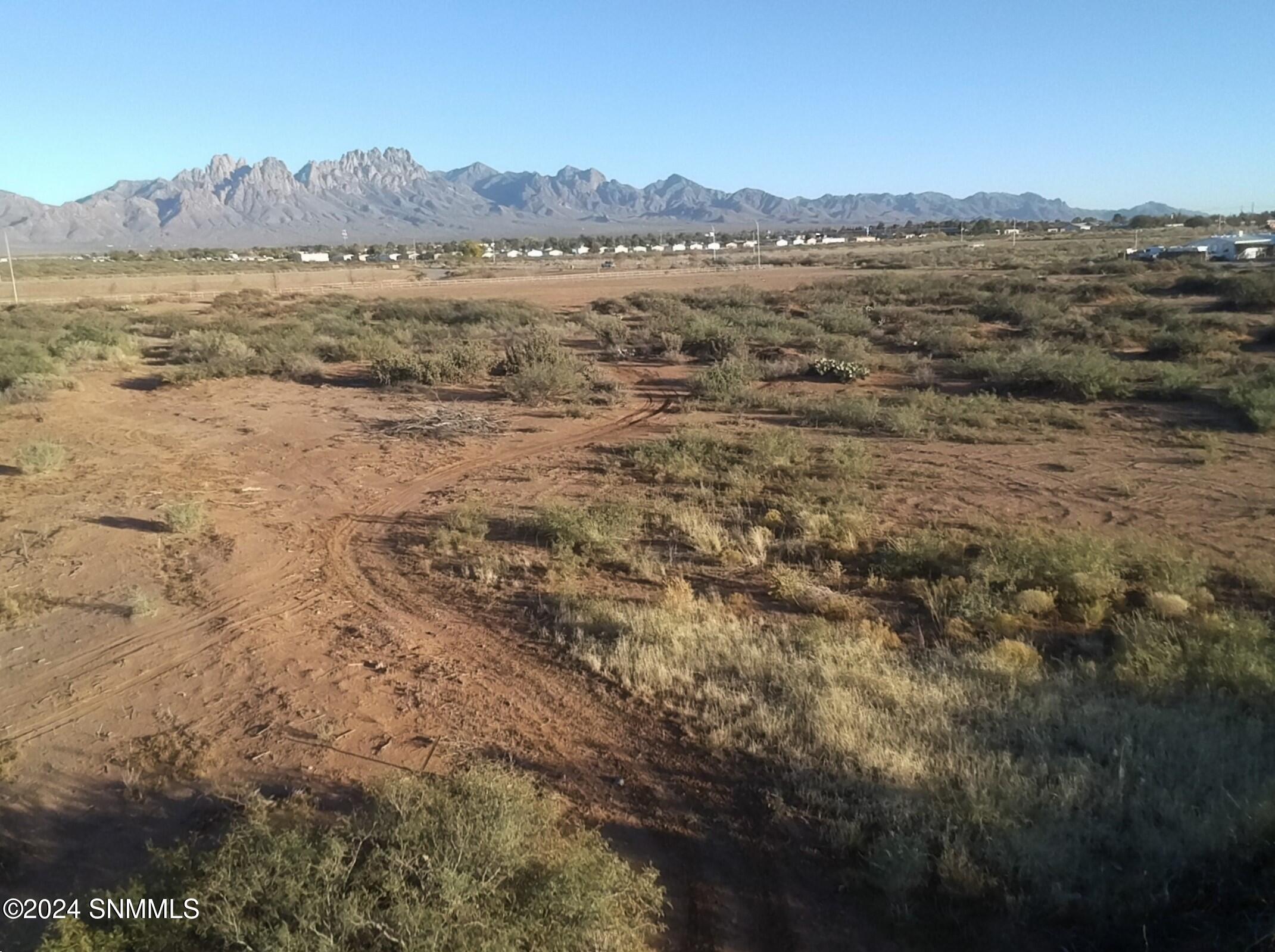 5664 Mesa Drive, Las Cruces, New Mexico image 3