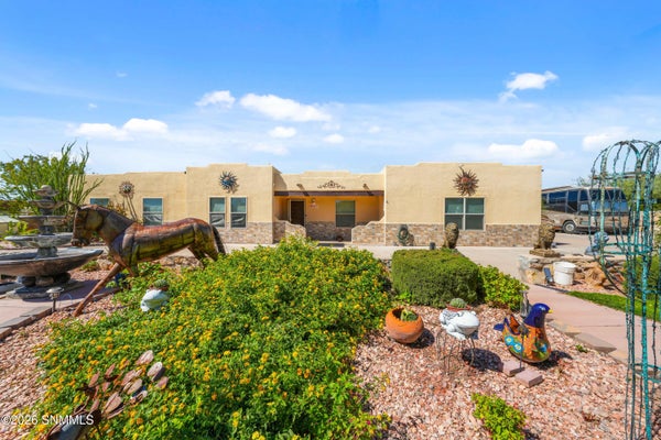4207 E WINCHESTER RD, LAS CRUCES, NM 88011 - Image 53a1eaad80febfa1efdce11a0d9d949a/2948214396