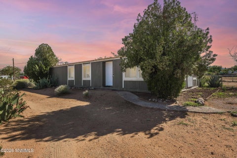 Mobile Home For Sale - 6744 Macarthur Road<br/> Las Cruces, NM 88012