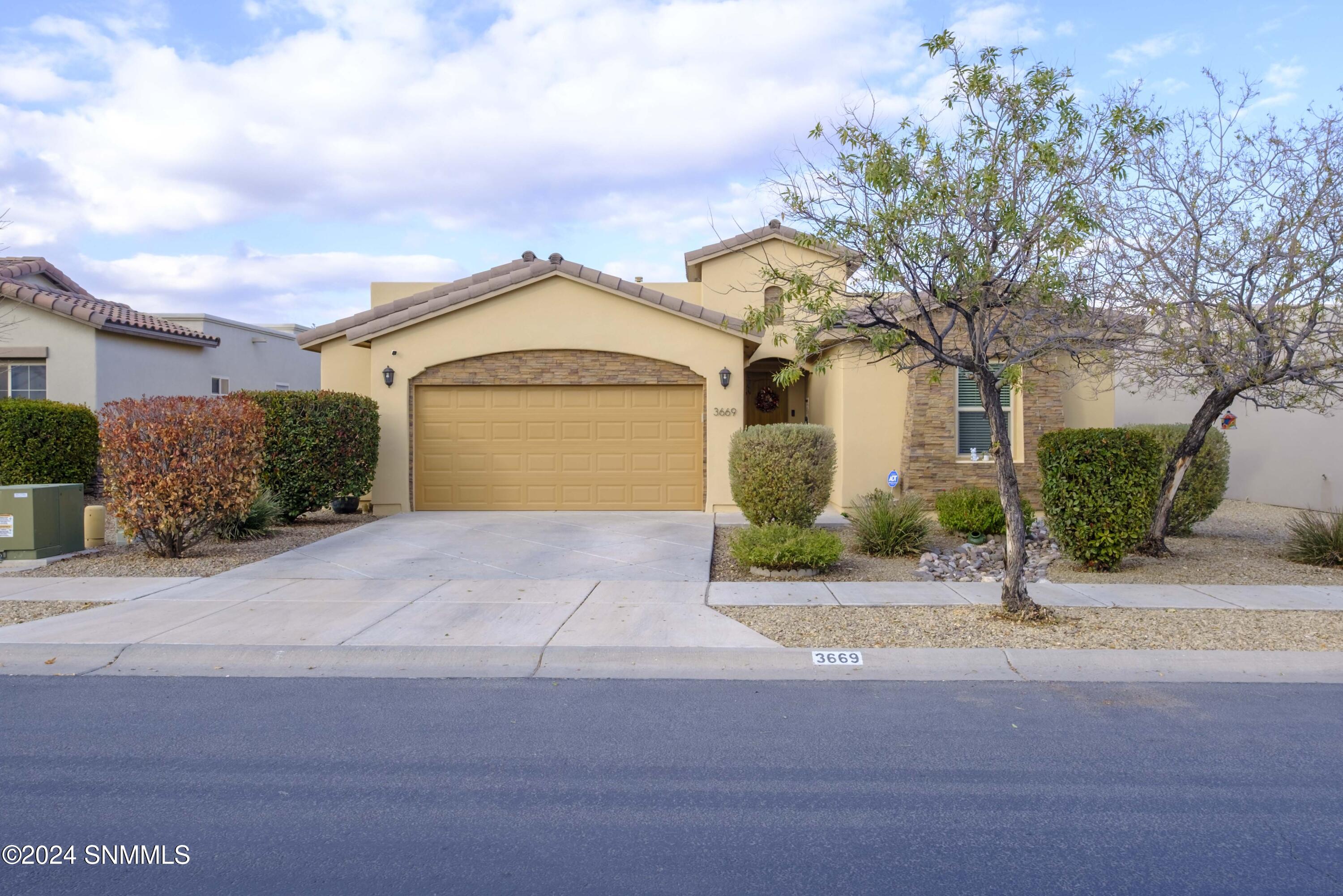 3669 Santa Marcella Avenue, Las Cruces, New Mexico image 1