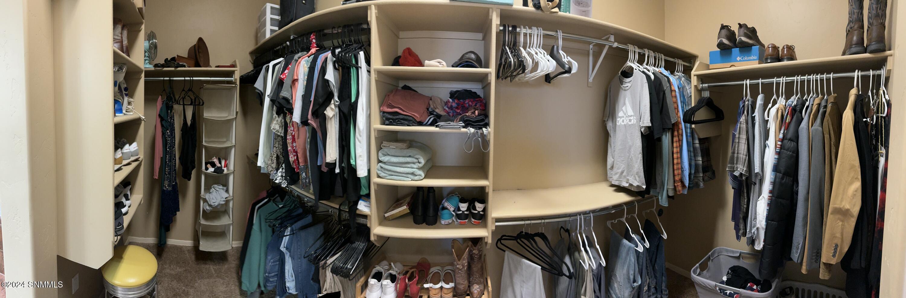 Las Cruces, New Mexico 88011, United States, 3 Bedrooms Bedrooms, ,2 BathroomsBathrooms,Residential,Active,36941