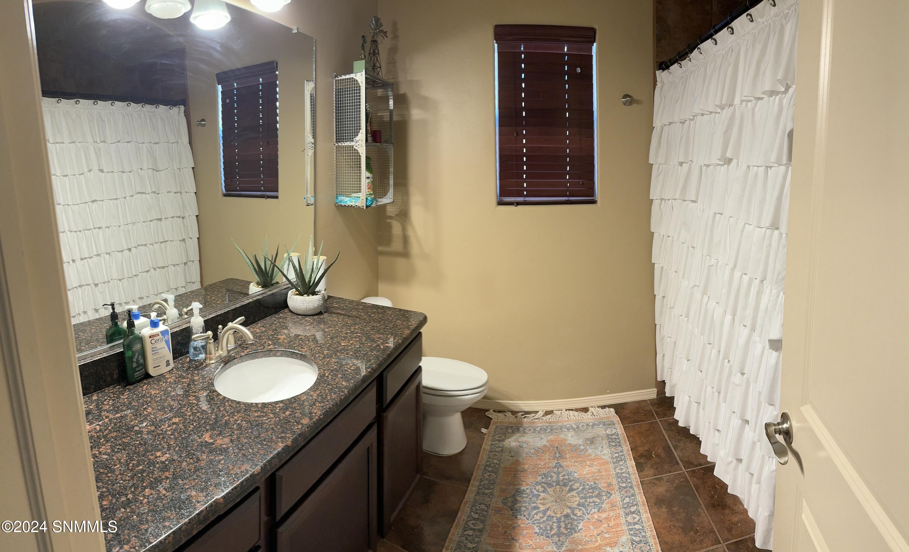 Las Cruces, New Mexico 88011, United States, 3 Bedrooms Bedrooms, ,2 BathroomsBathrooms,Residential,Active,36941