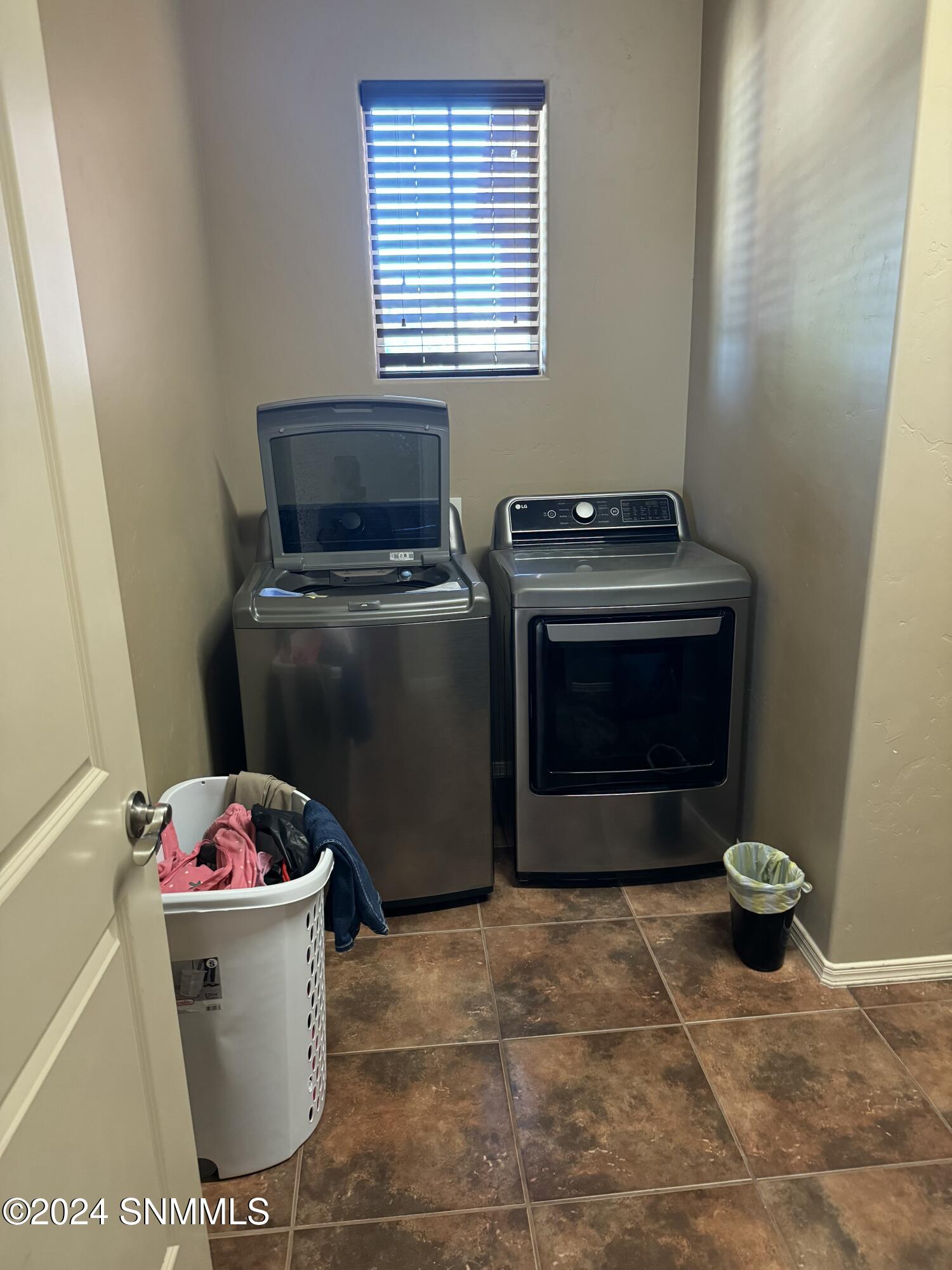 Las Cruces, New Mexico 88011, United States, 3 Bedrooms Bedrooms, ,2 BathroomsBathrooms,Residential,Active,36941