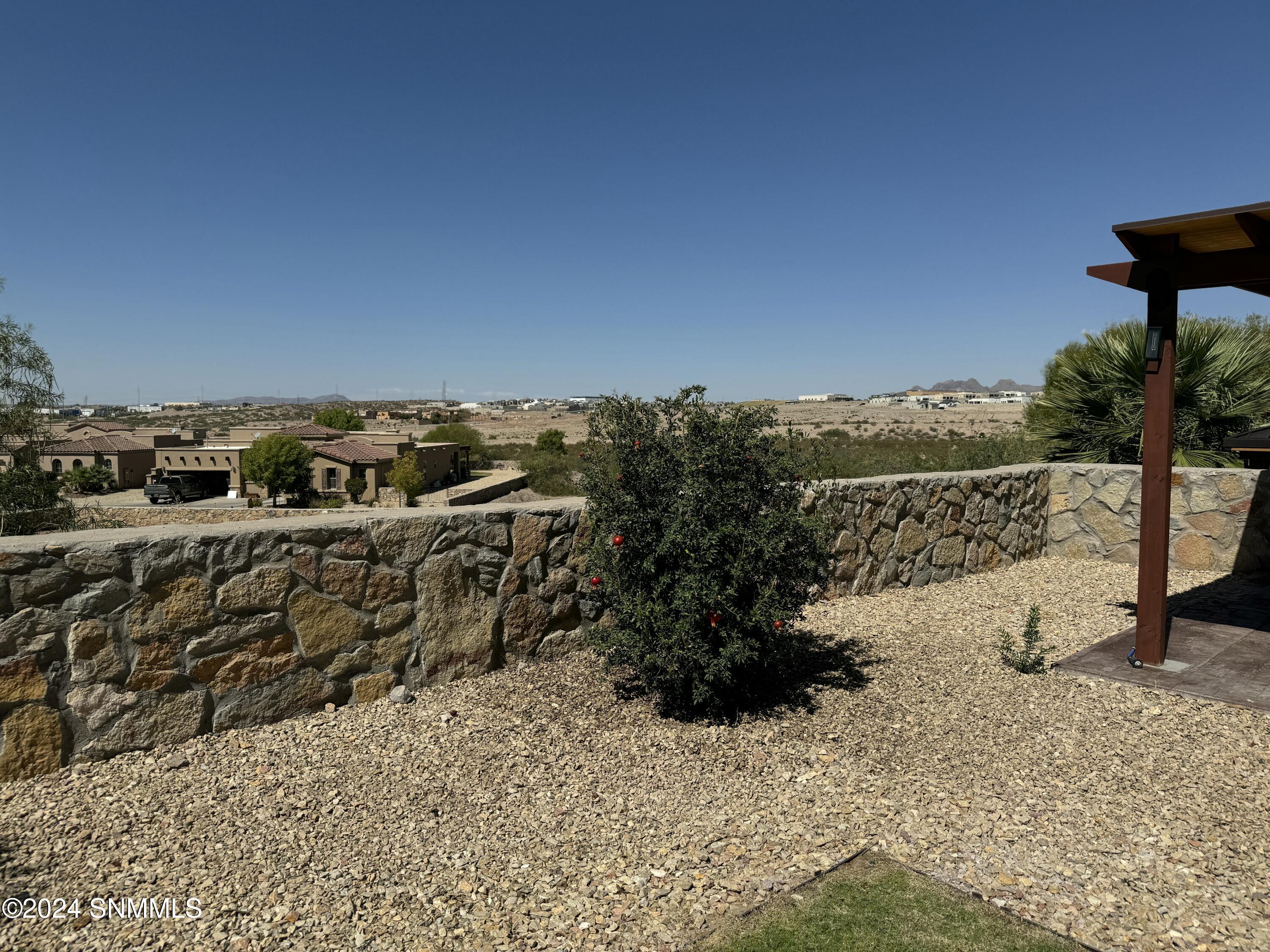 Las Cruces, New Mexico 88011, United States, 3 Bedrooms Bedrooms, ,2 BathroomsBathrooms,Residential,Active,36941