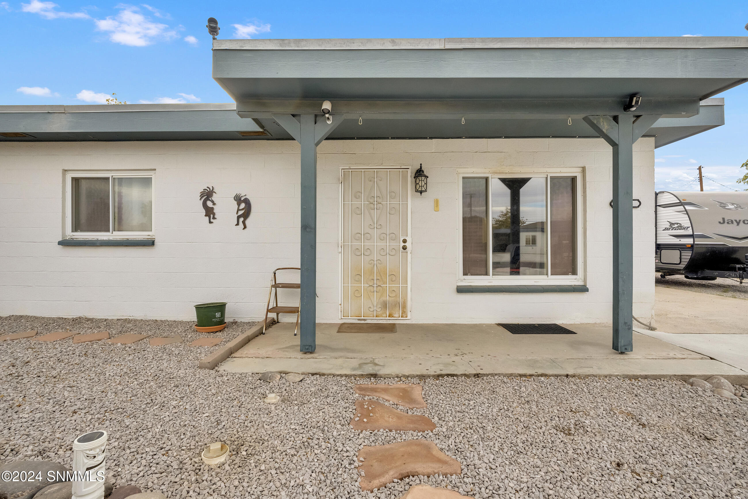 1824 Bellamah Drive, Las Cruces, New Mexico image 2