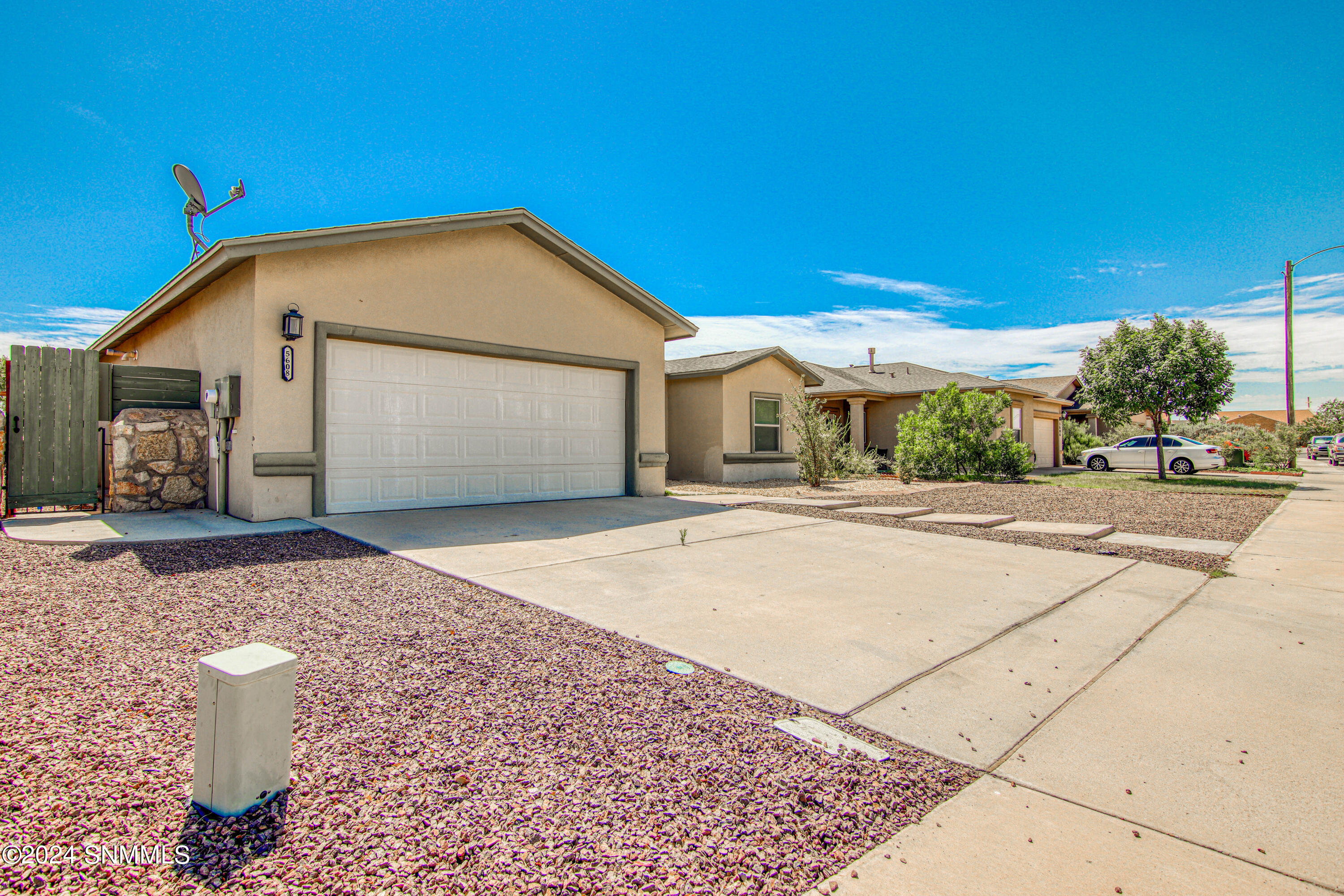 5608 England Drive, Santa Teresa, New Mexico image 3