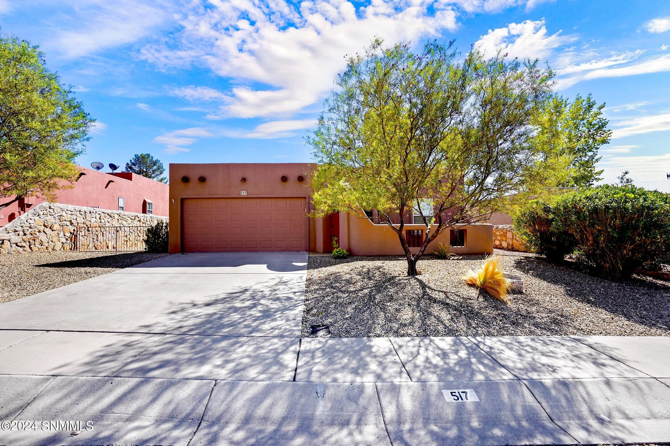 517 Cedardale Loop, Las Cruces, New Mexico image 2