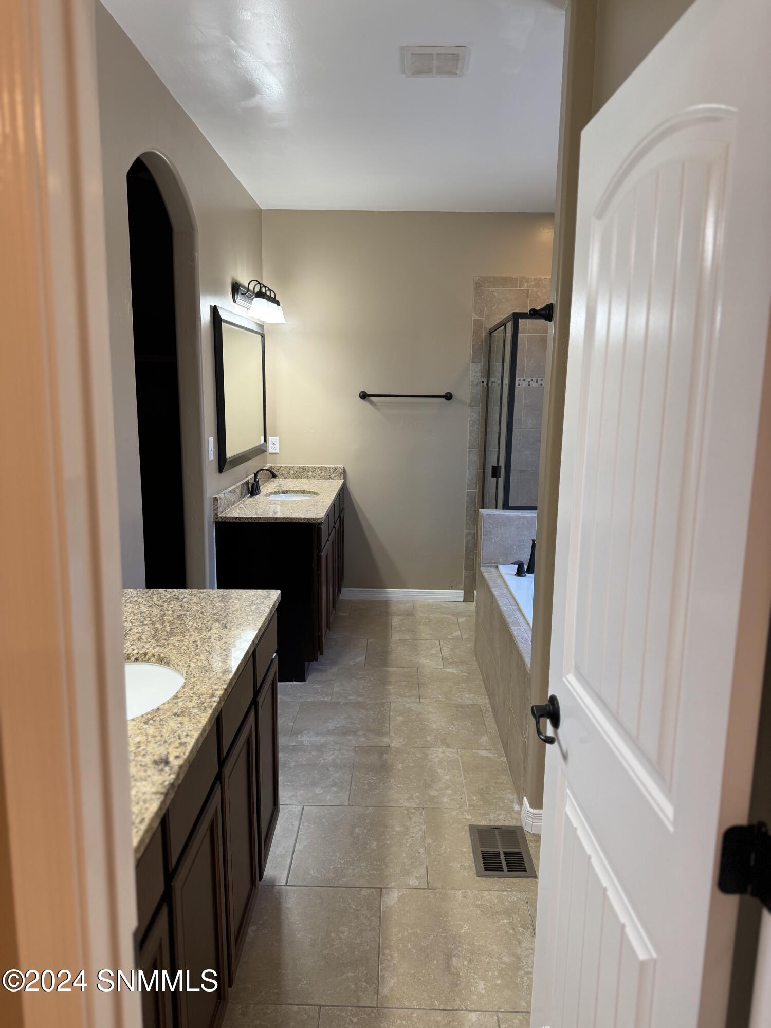 Las Cruces, New Mexico 88012, United States, 4 Bedrooms Bedrooms, ,3 BathroomsBathrooms,Residential,Active,24683