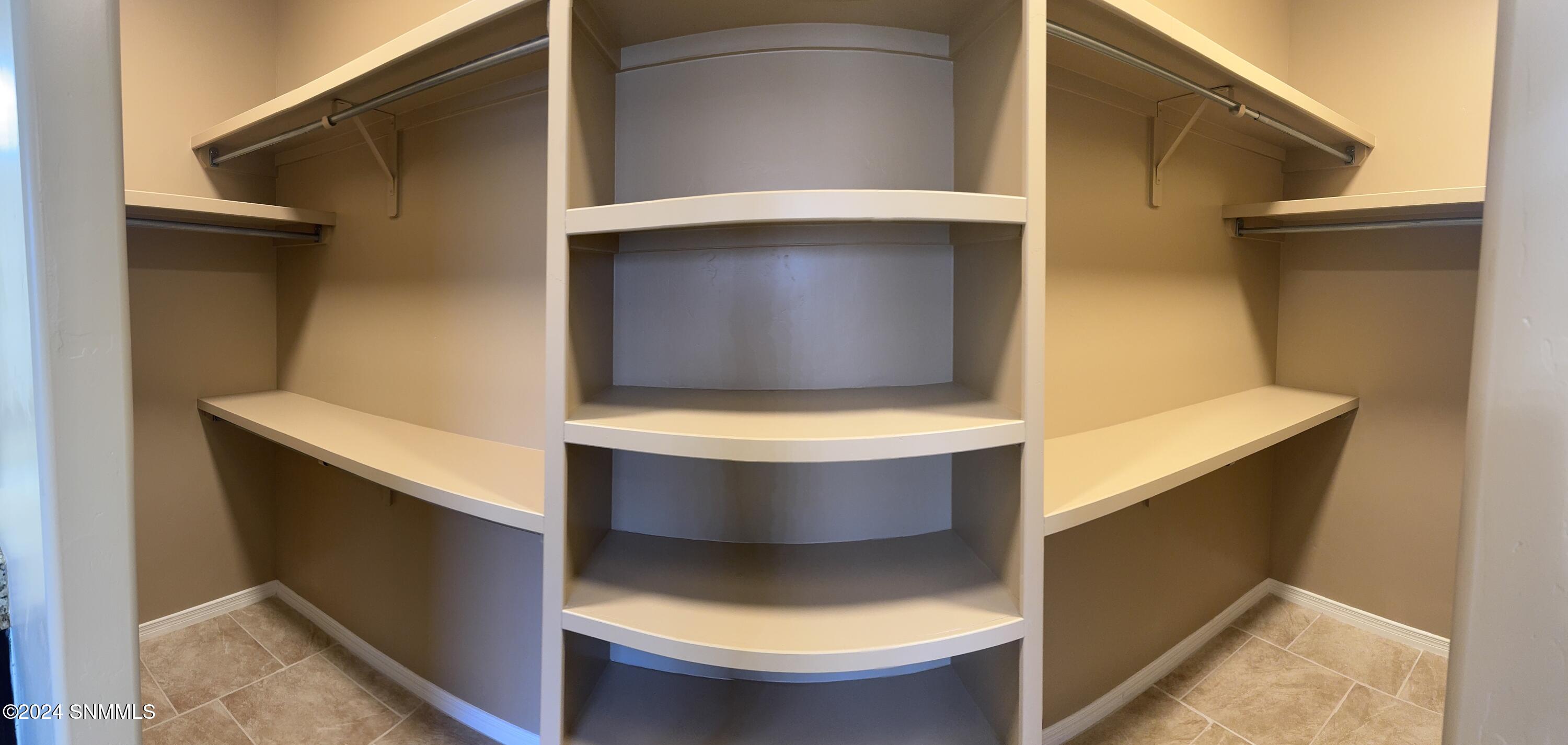 Las Cruces, New Mexico 88012, United States, 4 Bedrooms Bedrooms, ,3 BathroomsBathrooms,Residential,Active,24683