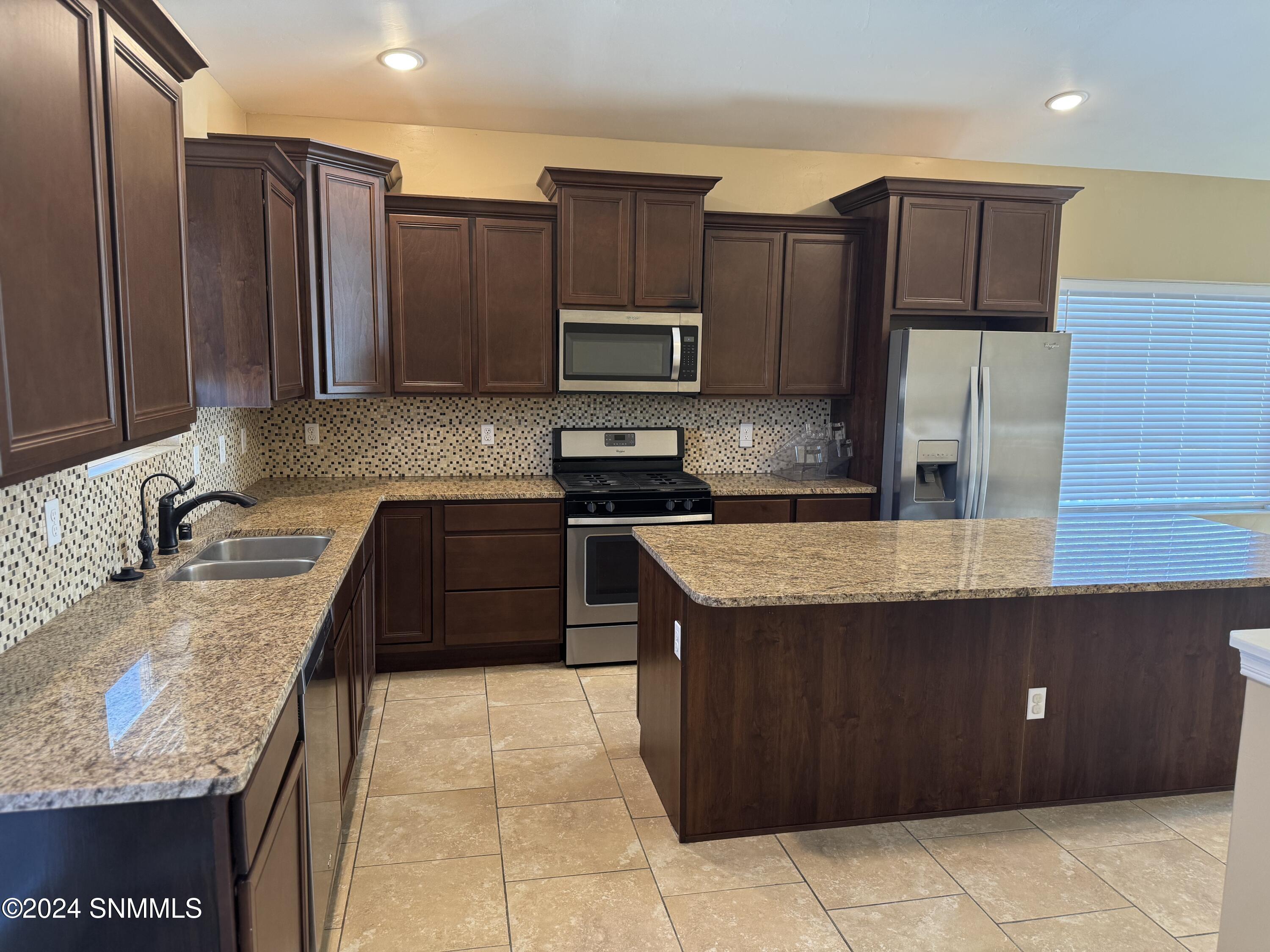 Las Cruces, New Mexico 88012, United States, 4 Bedrooms Bedrooms, ,3 BathroomsBathrooms,Residential,Active,24683