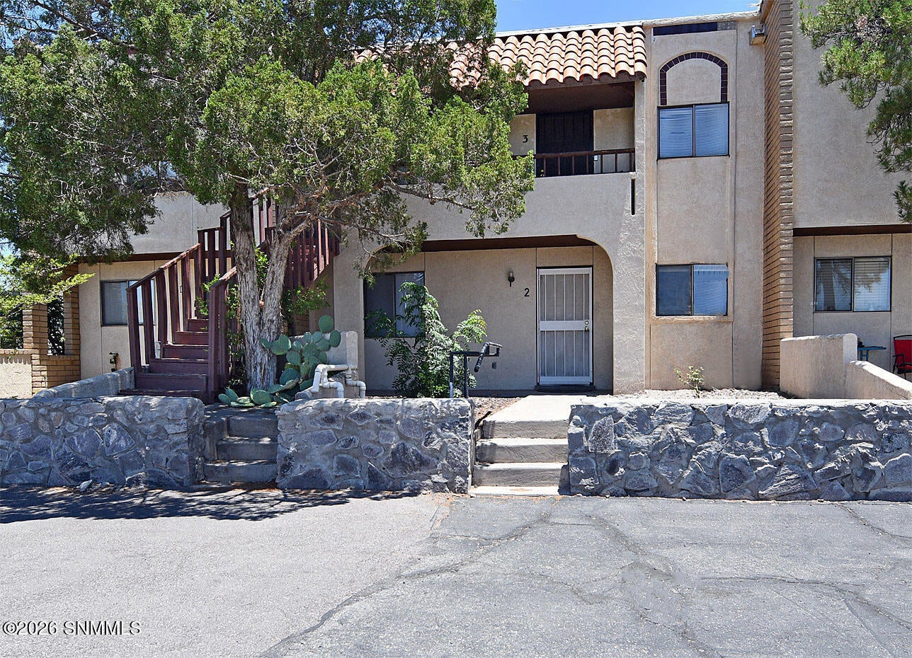 Photo 1 of 22 — 2930 Claude Dove Drive APT 2, Las Cruces, NM 88011
