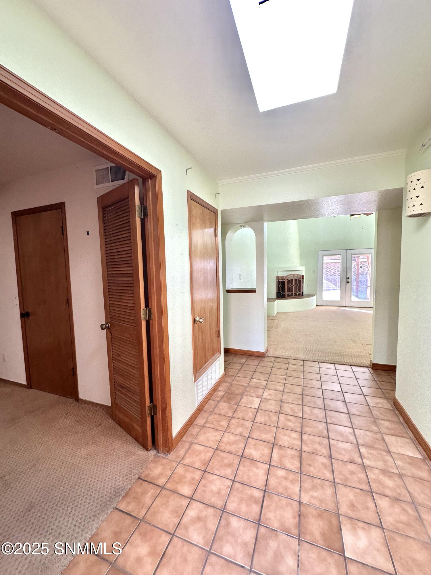 Las Cruces, New Mexico 88011, United States, 3 Bedrooms Bedrooms, ,2 BathroomsBathrooms,Residential,Pending,33872