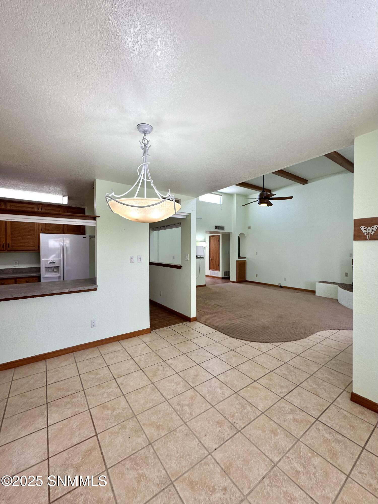 Las Cruces, New Mexico 88011, United States, 3 Bedrooms Bedrooms, ,2 BathroomsBathrooms,Residential,Pending,33872