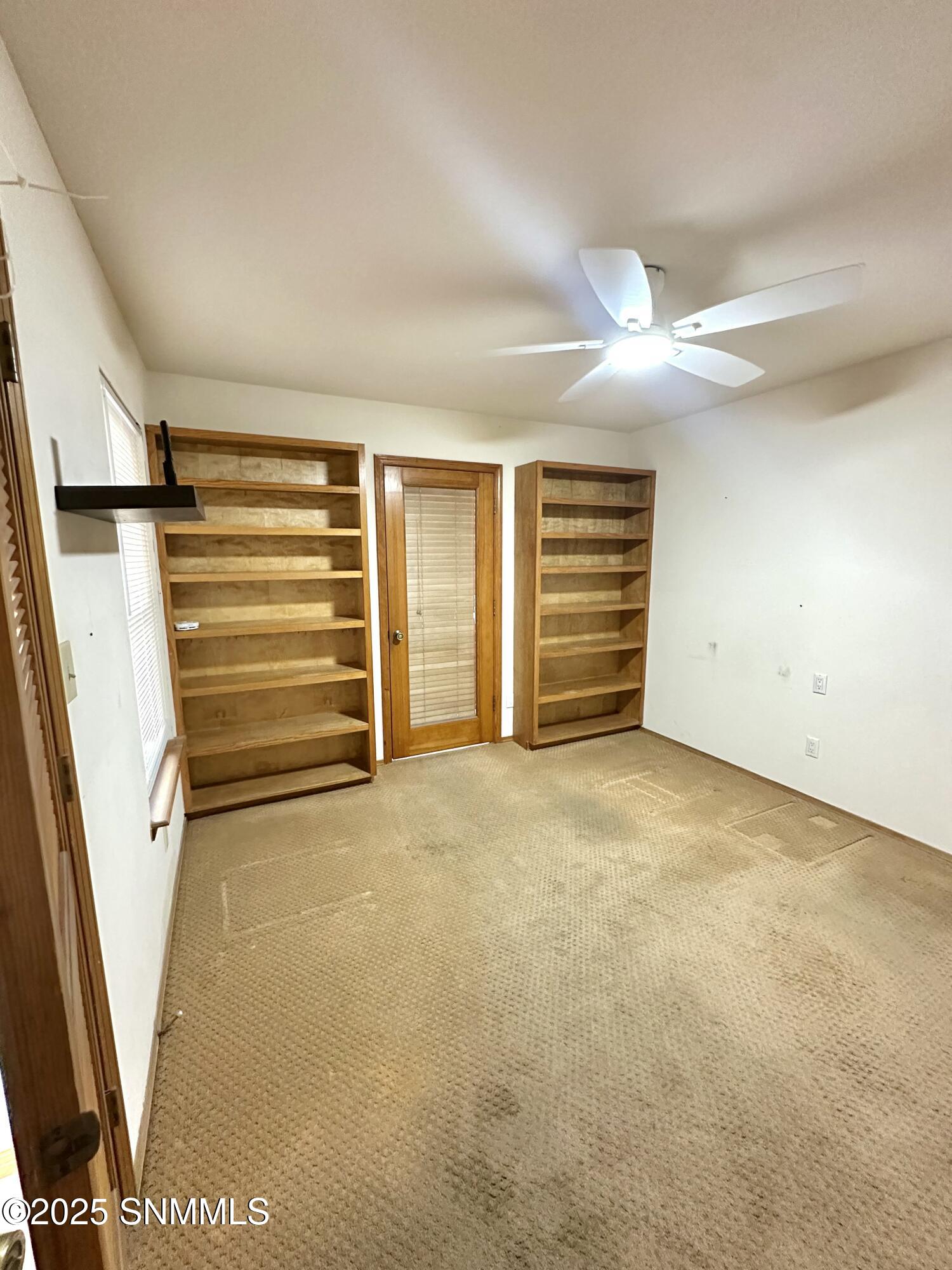 Las Cruces, New Mexico 88011, United States, 3 Bedrooms Bedrooms, ,2 BathroomsBathrooms,Residential,Pending,33872