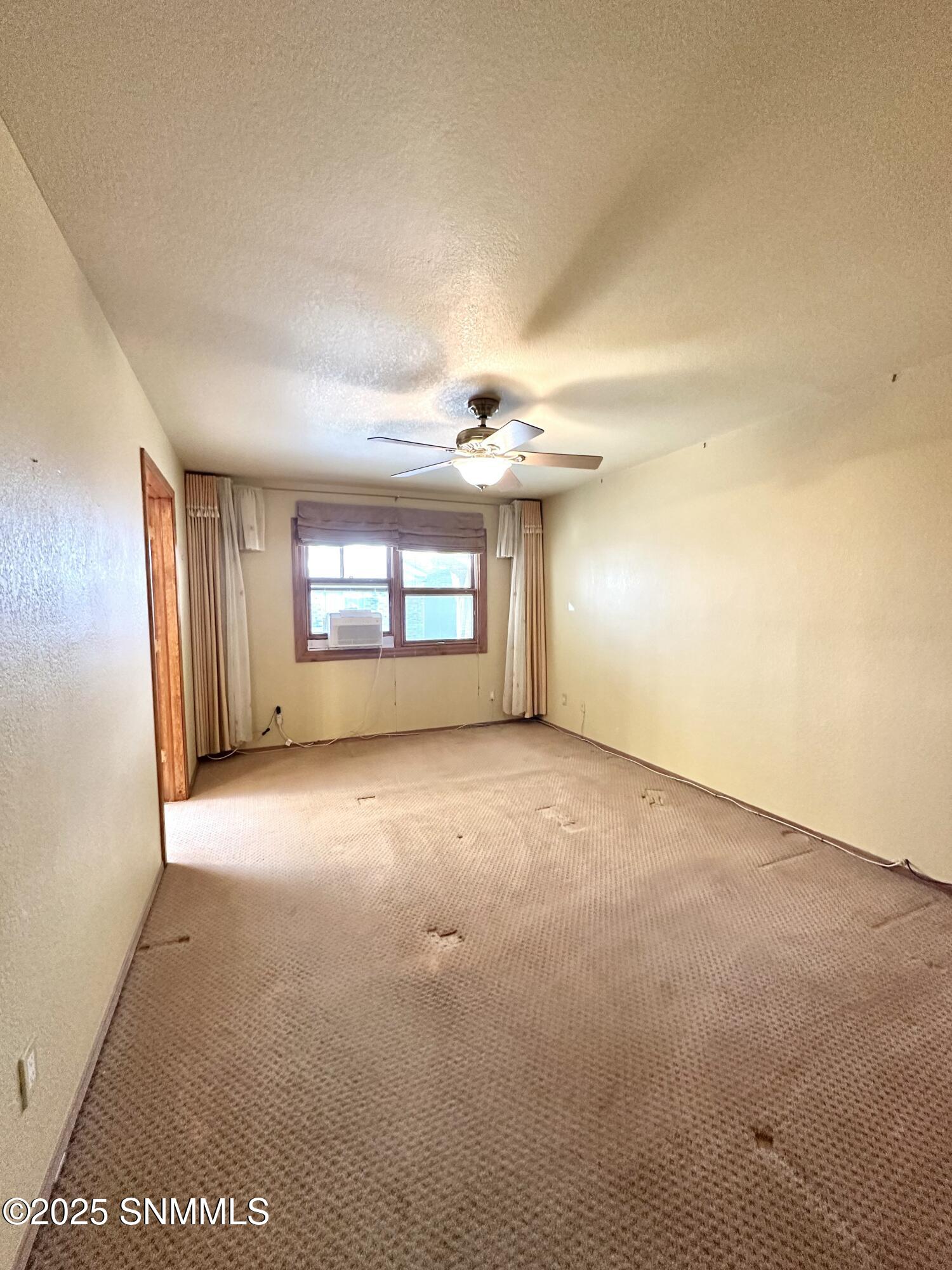 Las Cruces, New Mexico 88011, United States, 3 Bedrooms Bedrooms, ,2 BathroomsBathrooms,Residential,Pending,33872