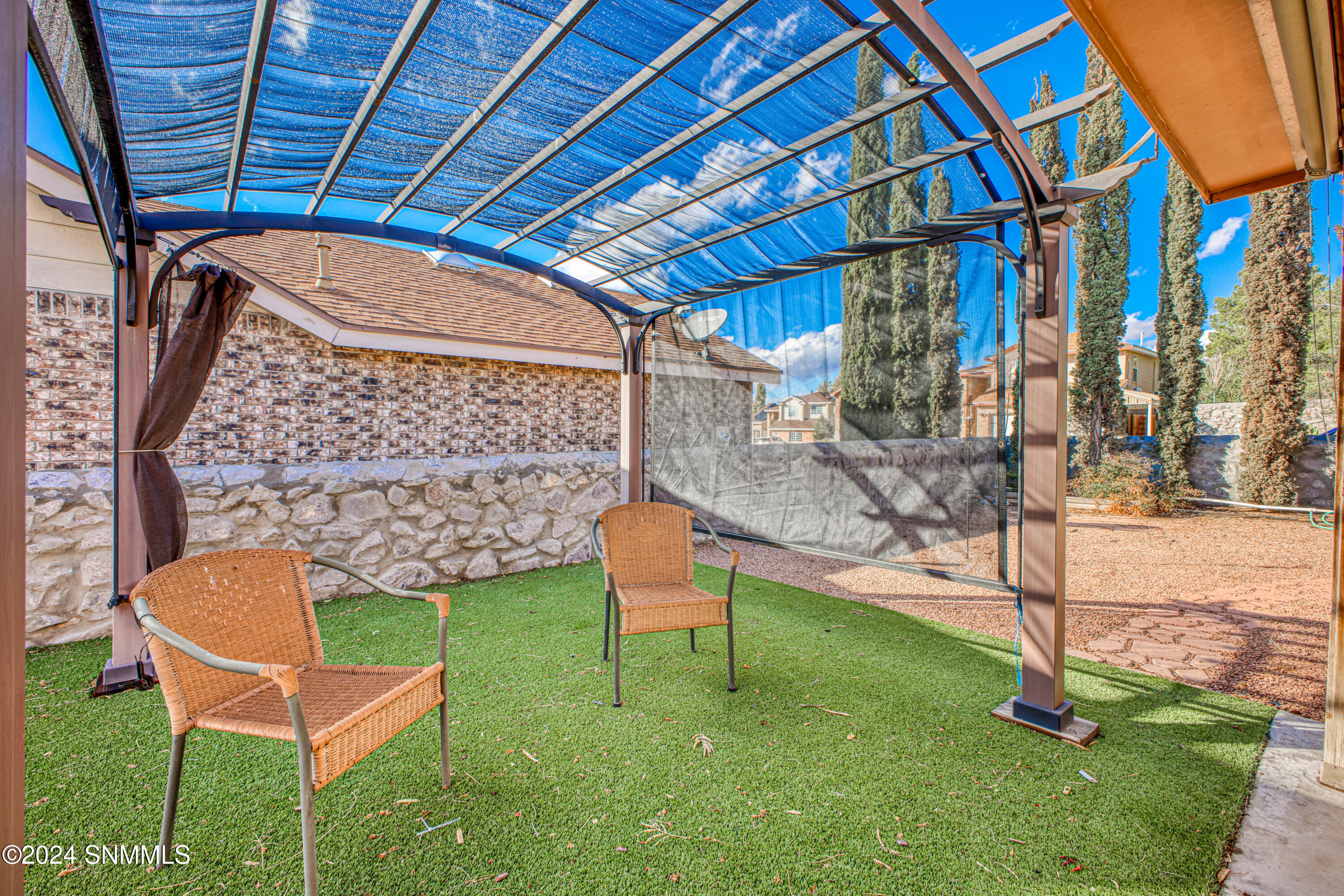 Las Cruces, New Mexico 88011, United States, 3 Bedrooms Bedrooms, ,2 BathroomsBathrooms,Residential,Pending,33872