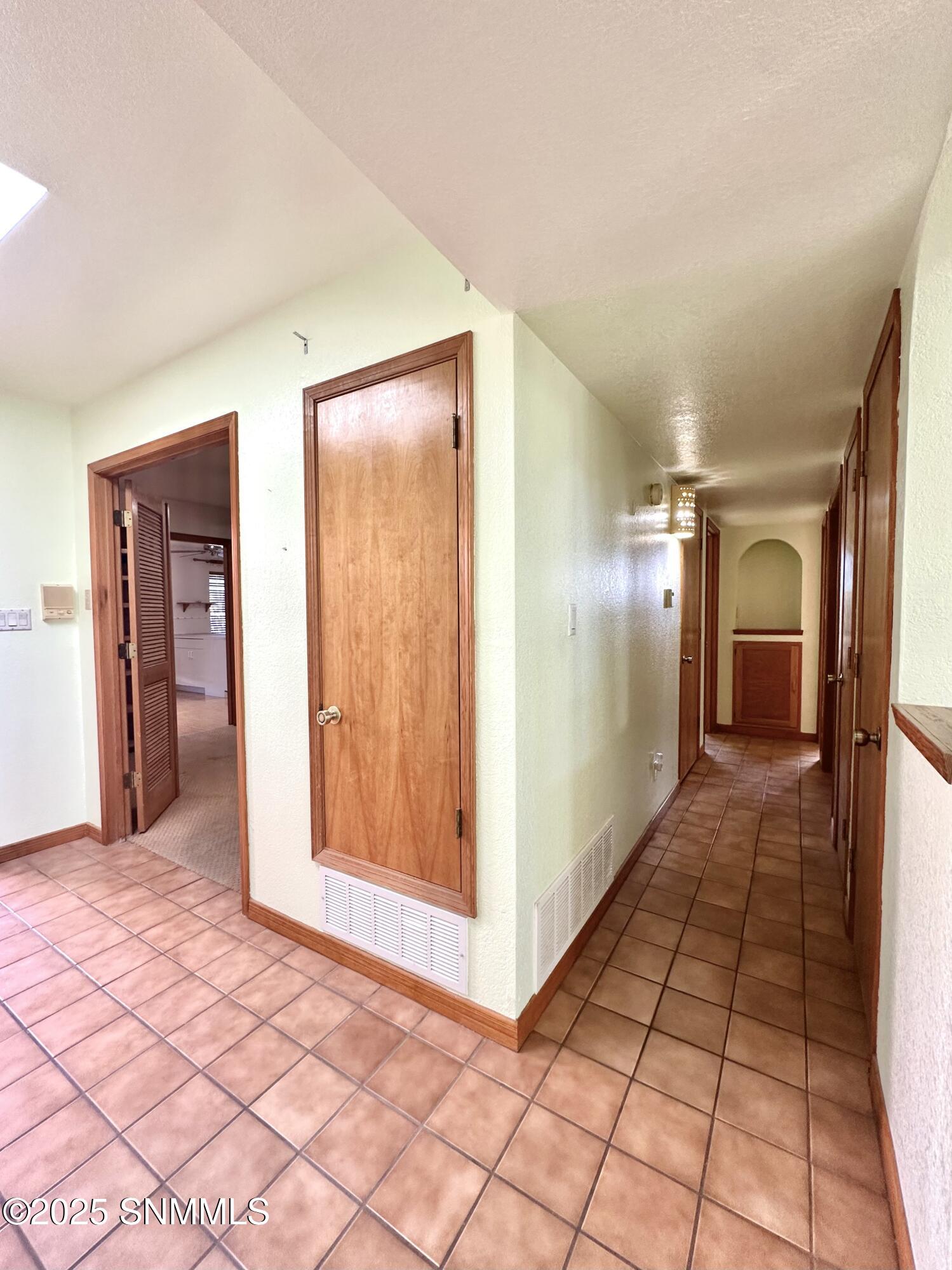 Las Cruces, New Mexico 88011, United States, 3 Bedrooms Bedrooms, ,2 BathroomsBathrooms,Residential,Pending,33872