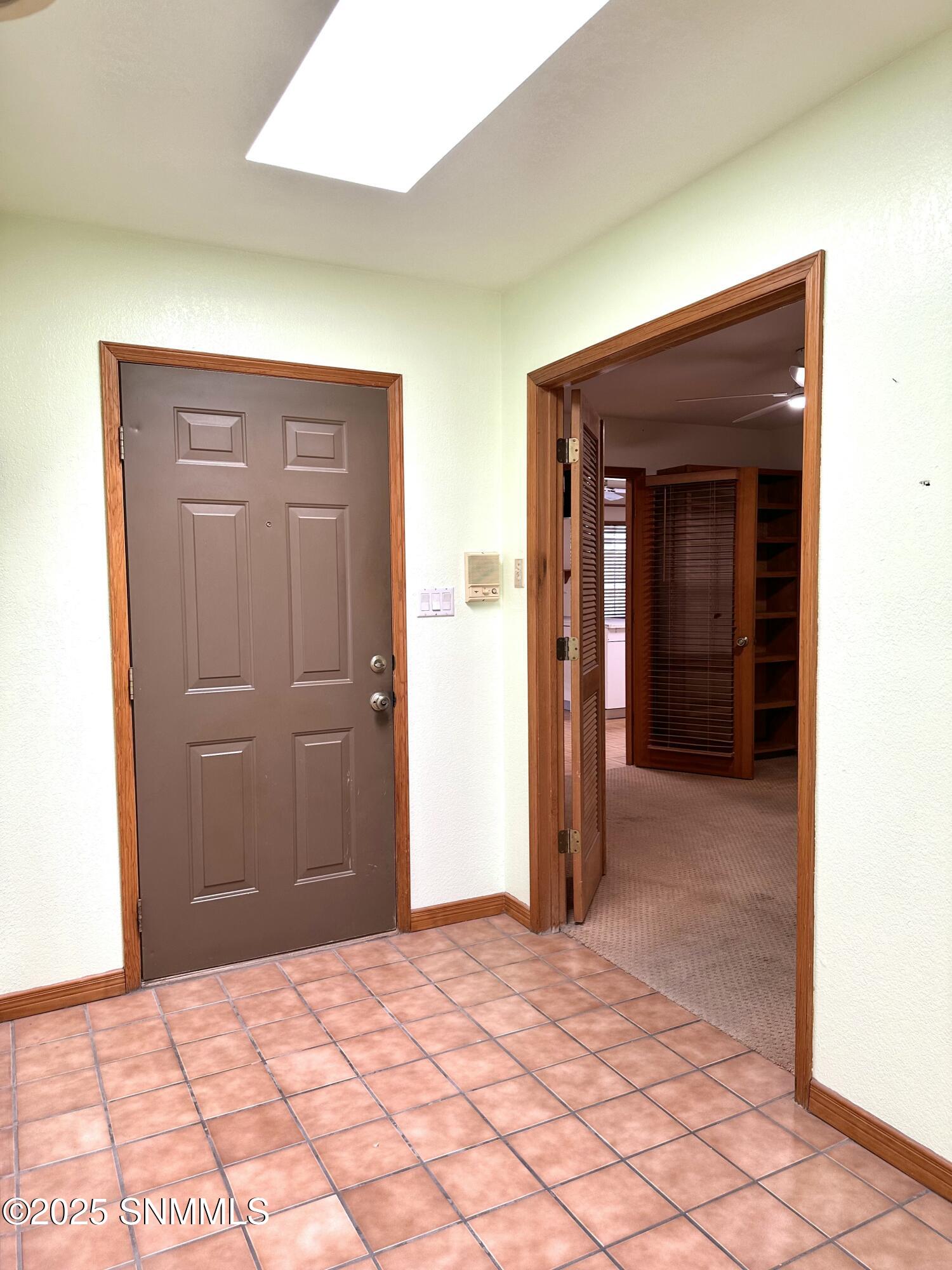 Las Cruces, New Mexico 88011, United States, 3 Bedrooms Bedrooms, ,2 BathroomsBathrooms,Residential,Pending,33872