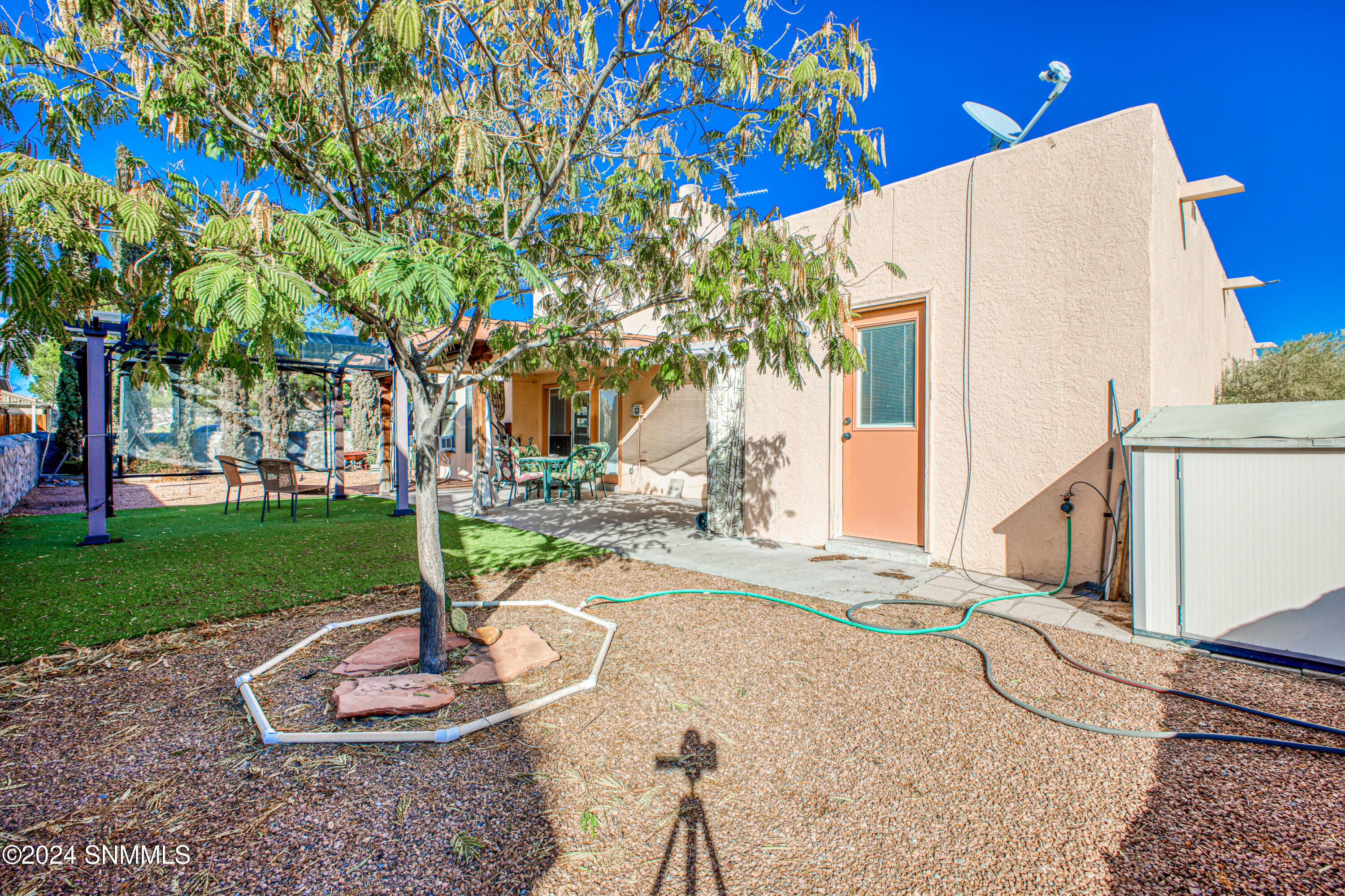 Las Cruces, New Mexico 88011, United States, 3 Bedrooms Bedrooms, ,2 BathroomsBathrooms,Residential,Pending,33872