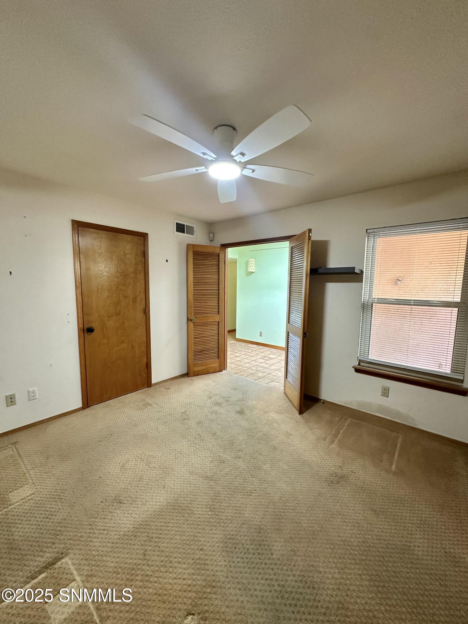 Las Cruces, New Mexico 88011, United States, 3 Bedrooms Bedrooms, ,2 BathroomsBathrooms,Residential,Pending,33872