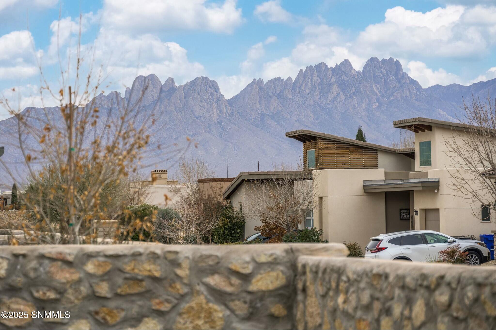 Las Cruces, New Mexico 88012, United States, 3 Bedrooms Bedrooms, ,2 BathroomsBathrooms,Residential,Pending,24077