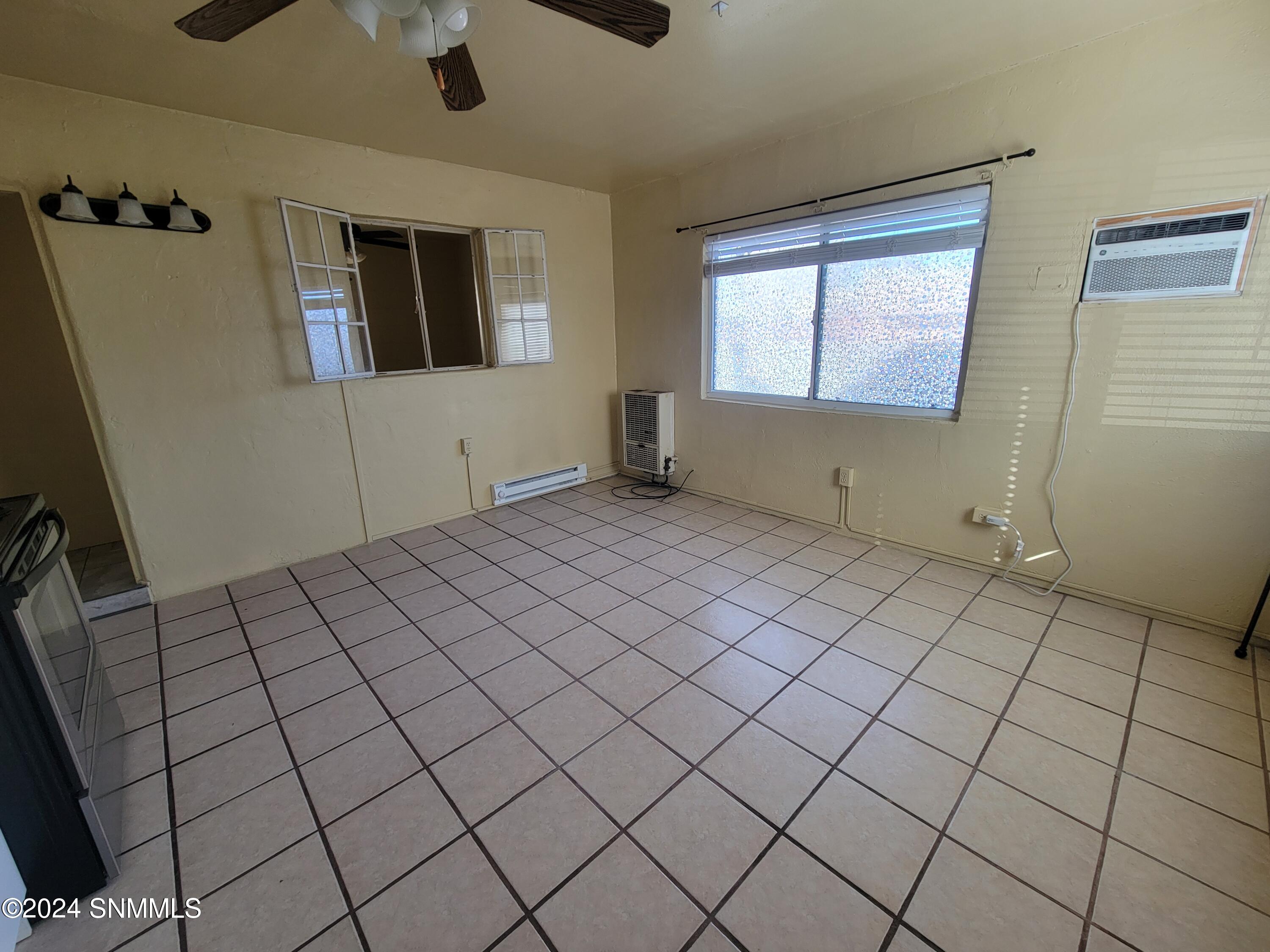 Las Cruces, New Mexico 88005, United States, 1 Bedroom Bedrooms, ,1 BathroomBathrooms,Residential,Active,66736