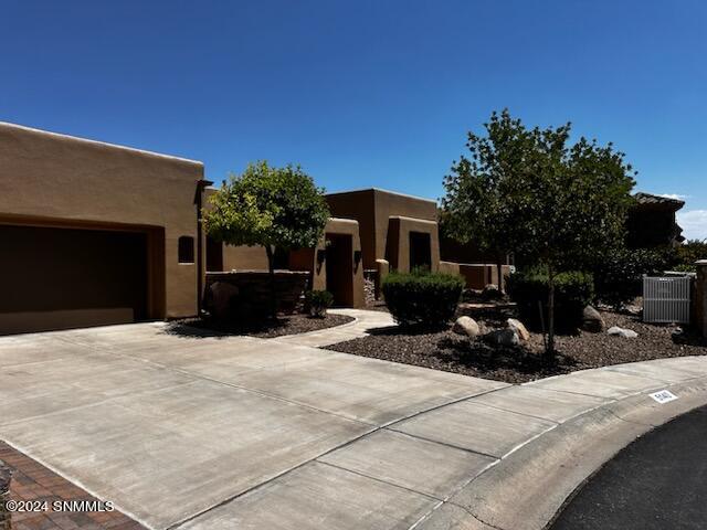 Las Cruces, New Mexico 88011, United States, 3 Bedrooms Bedrooms, ,3 BathroomsBathrooms,Residential,Pending,52555