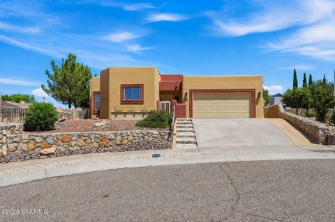 Homes For Sale - 2375 Picacho Peak View<br/> Las Cruces, NM 88011