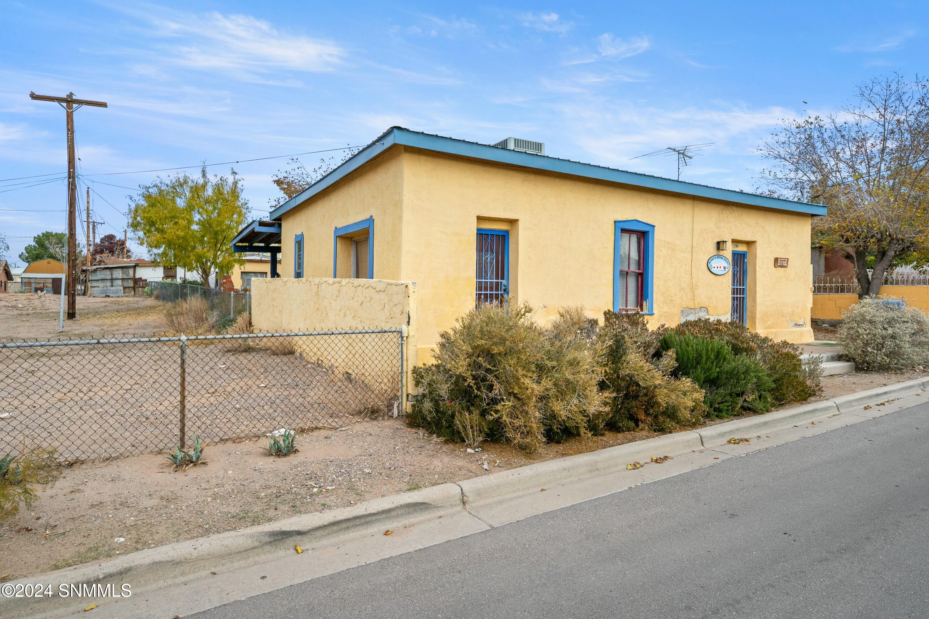 327 E Soledad Avenue, Las Cruces, New Mexico image 4