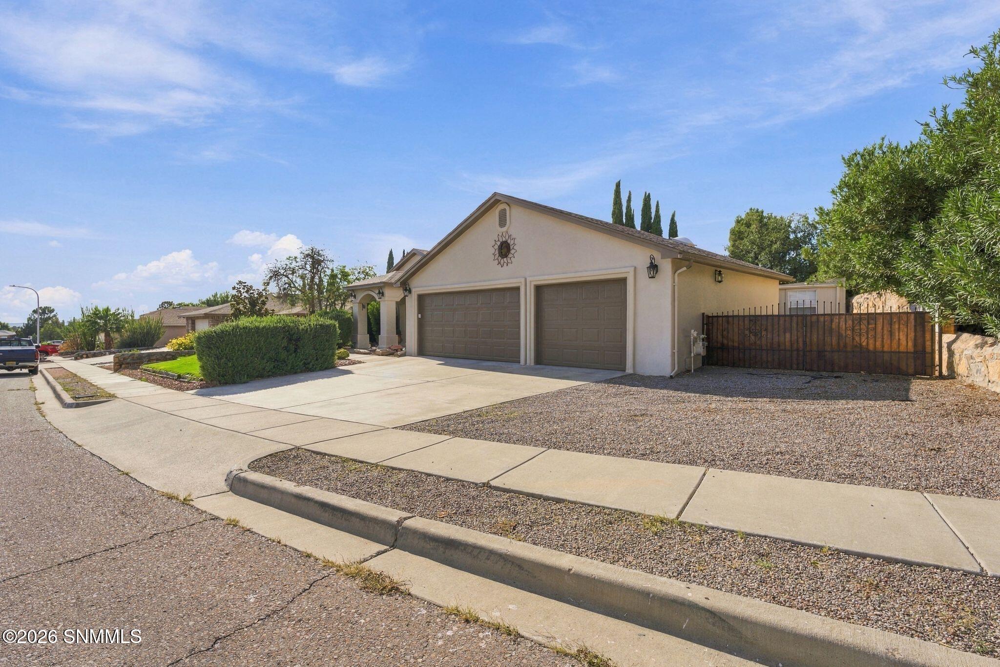 1091 Fran Drive - Photo 4