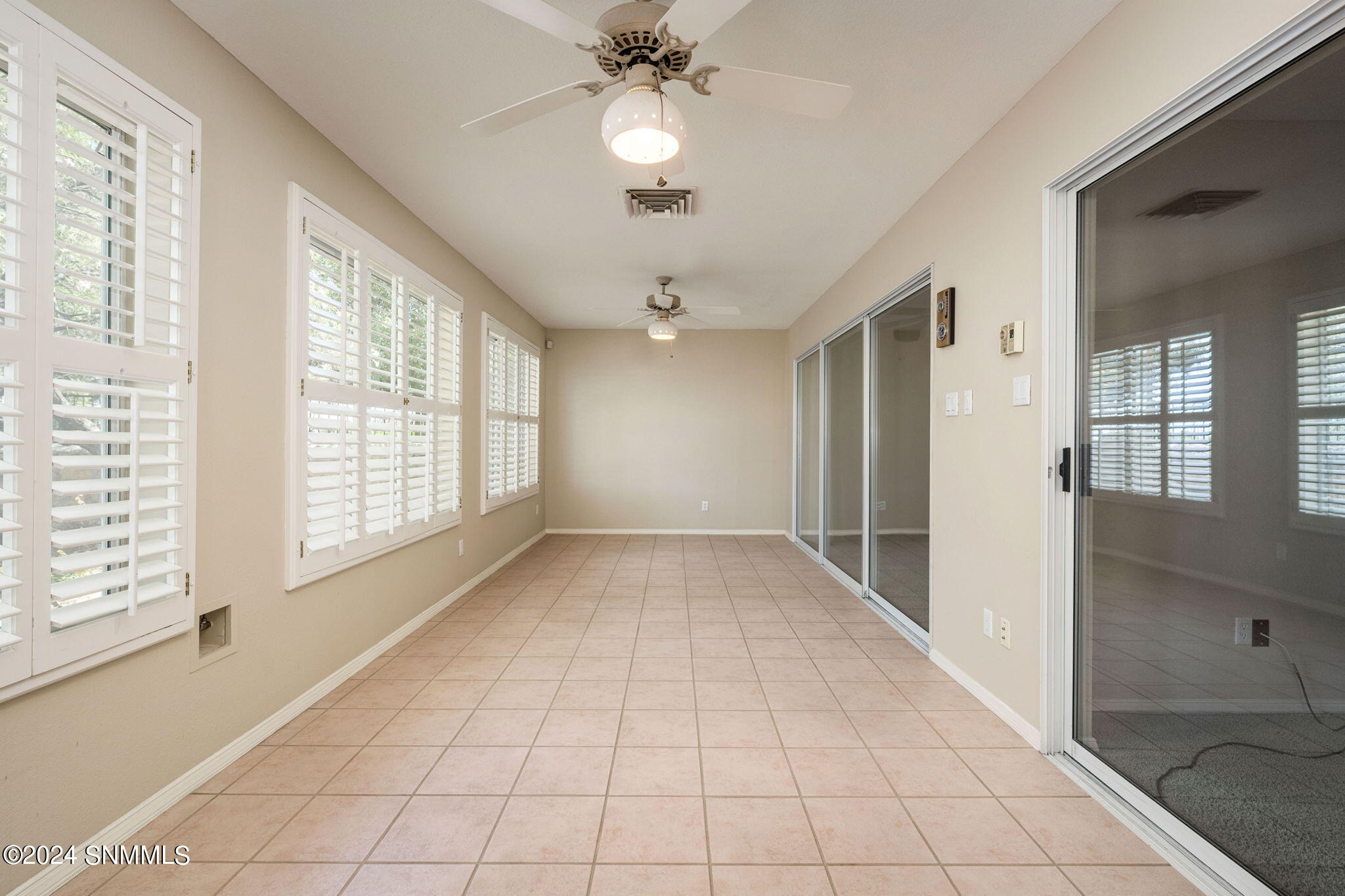 Las Cruces, New Mexico 88011, United States, 3 Bedrooms Bedrooms, ,3 BathroomsBathrooms,Residential,Pending,50717