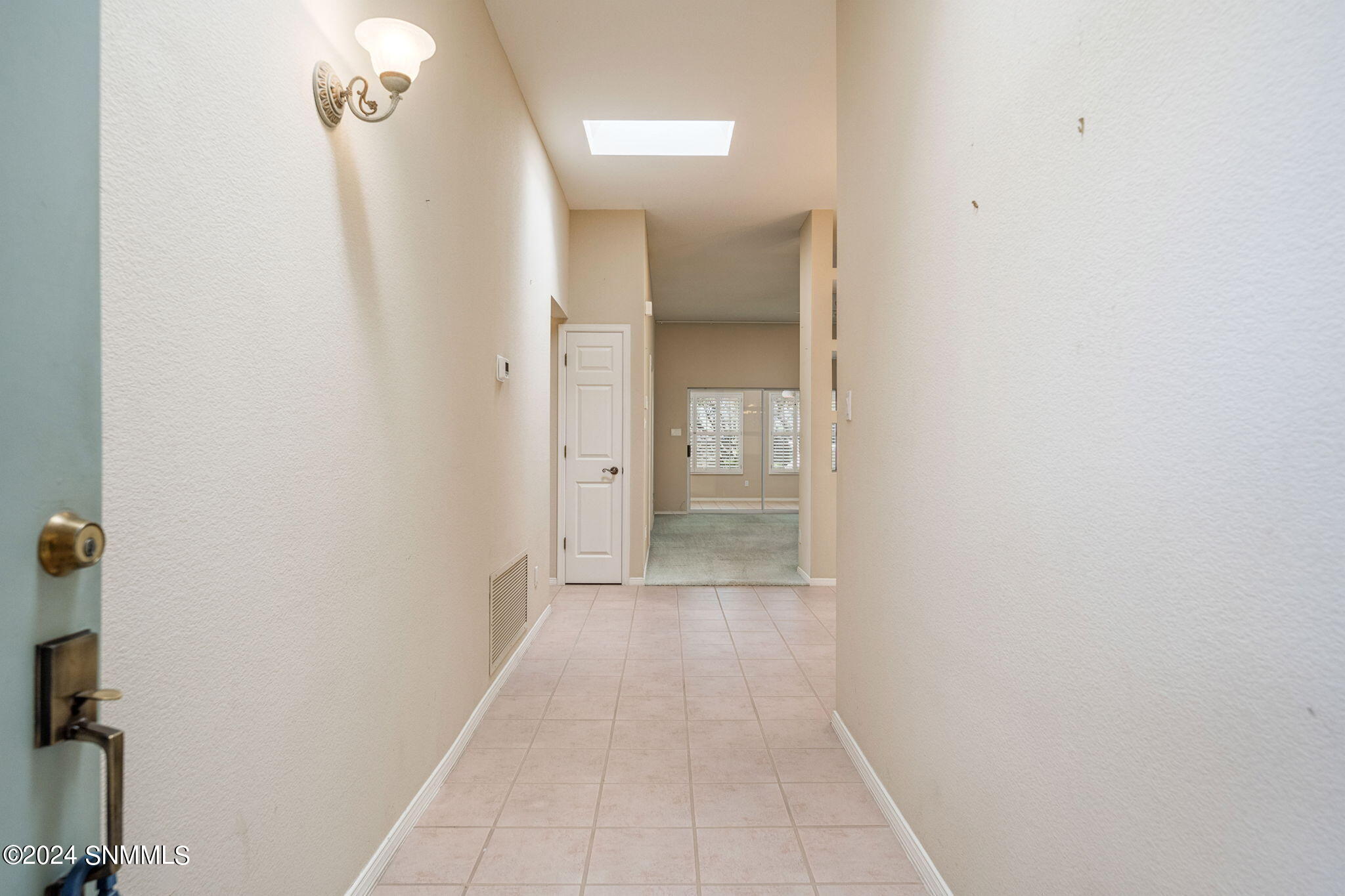 Las Cruces, New Mexico 88011, United States, 3 Bedrooms Bedrooms, ,3 BathroomsBathrooms,Residential,Pending,50717