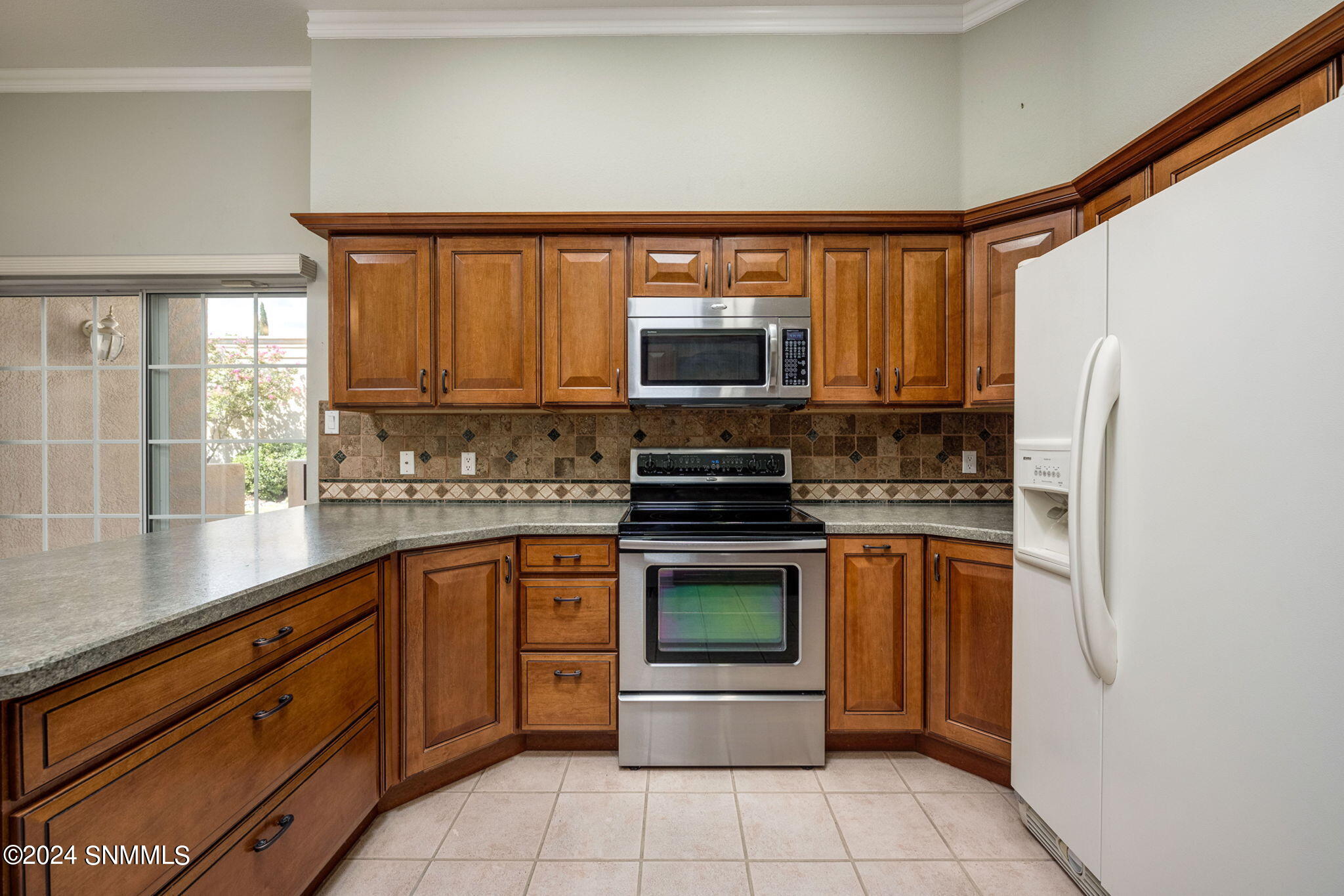 Las Cruces, New Mexico 88011, United States, 3 Bedrooms Bedrooms, ,3 BathroomsBathrooms,Residential,Pending,50717