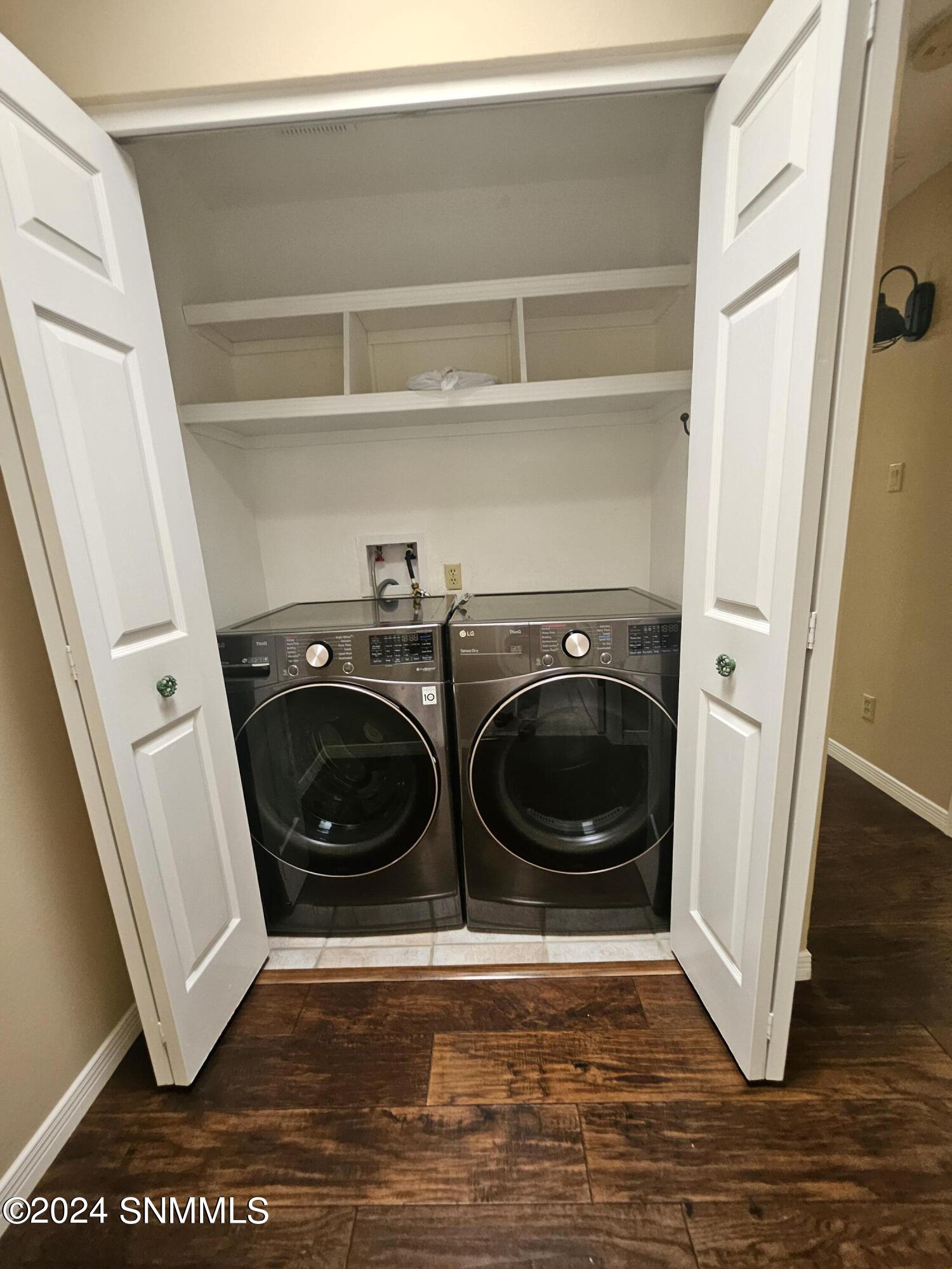 Las Cruces, New Mexico 88005, United States, 3 Bedrooms Bedrooms, ,2 BathroomsBathrooms,Residential,Pending,52852