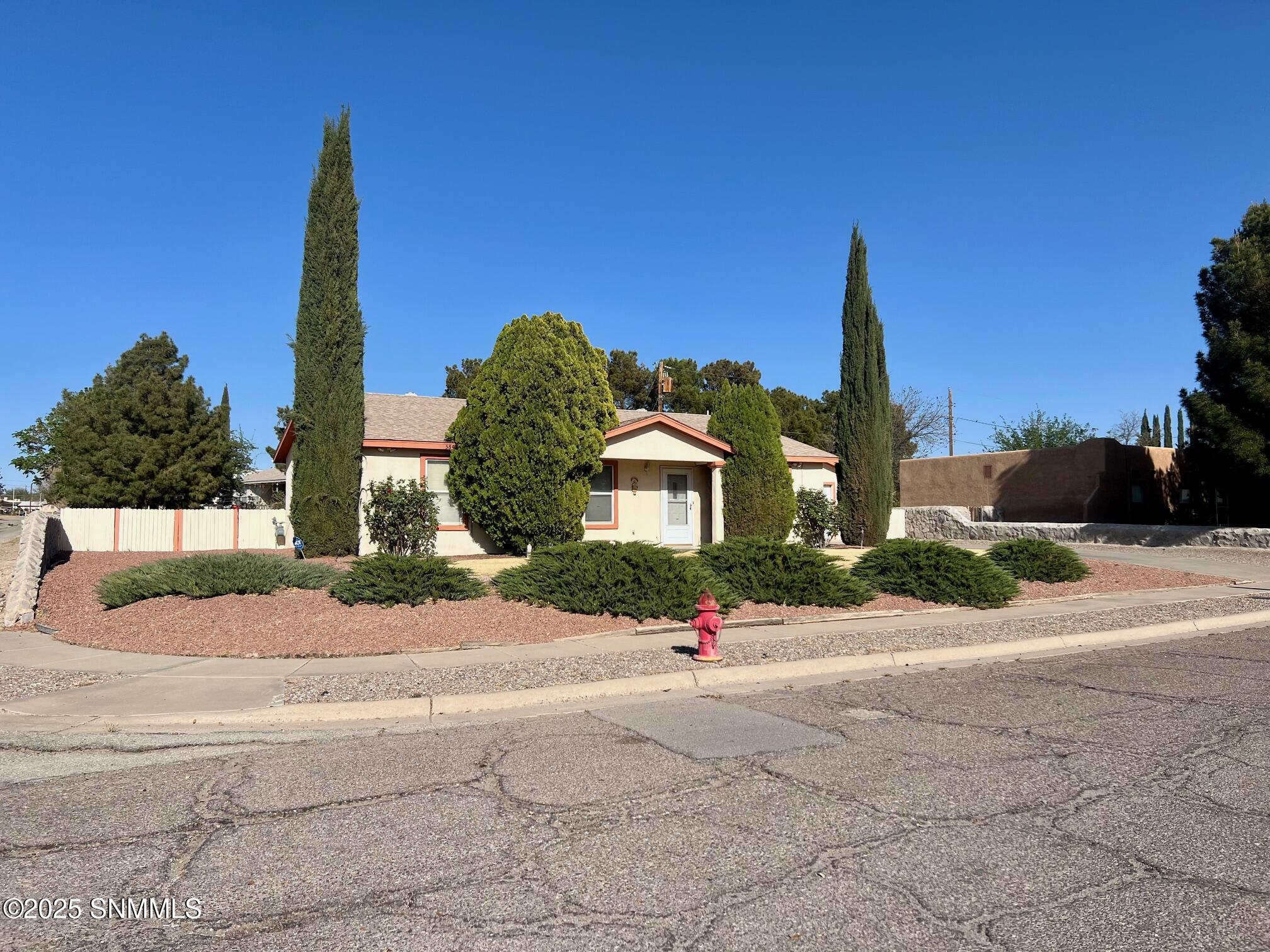 3842 Azalea Drive, Las Cruces, New York image 3