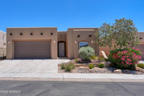 Homes For Sale - 8021 Willow Bloom Circle<br/> Las Cruces, NM 88007