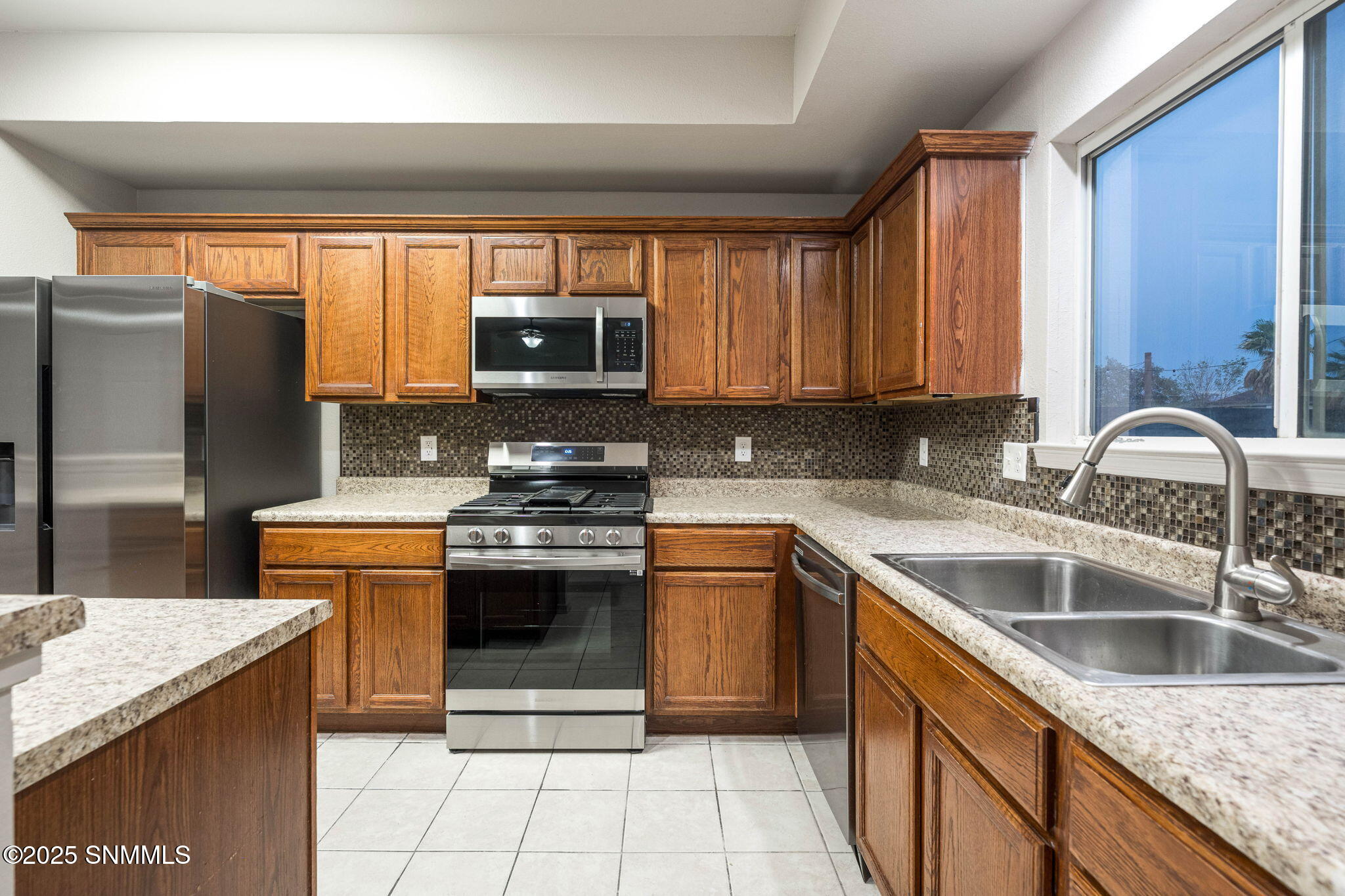 979 Flora Vista Drive, Las Cruces, New York image 13