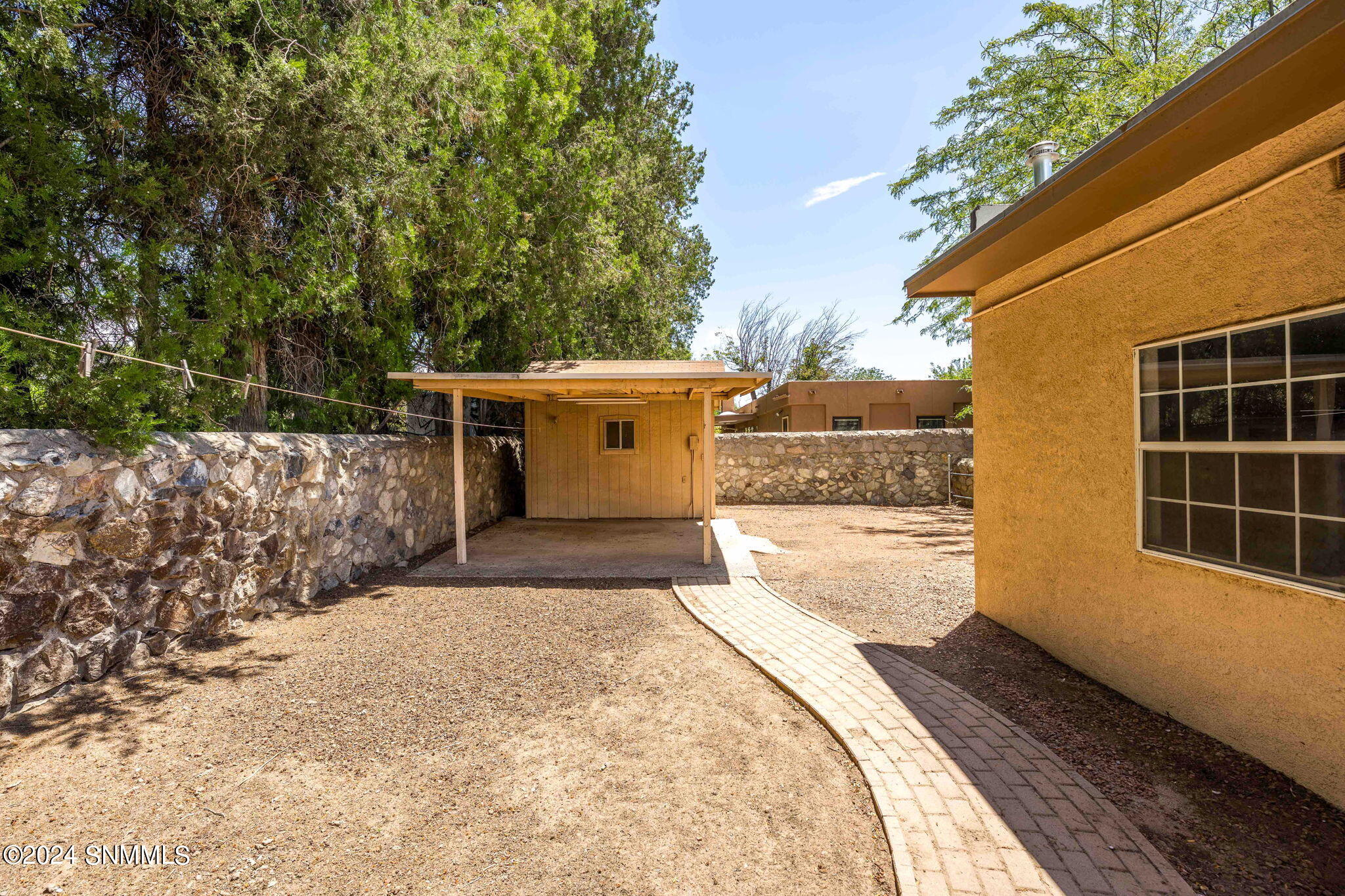 Las Cruces, New Mexico 88005, United States, 3 Bedrooms Bedrooms, ,3 BathroomsBathrooms,Residential,Pending,46284