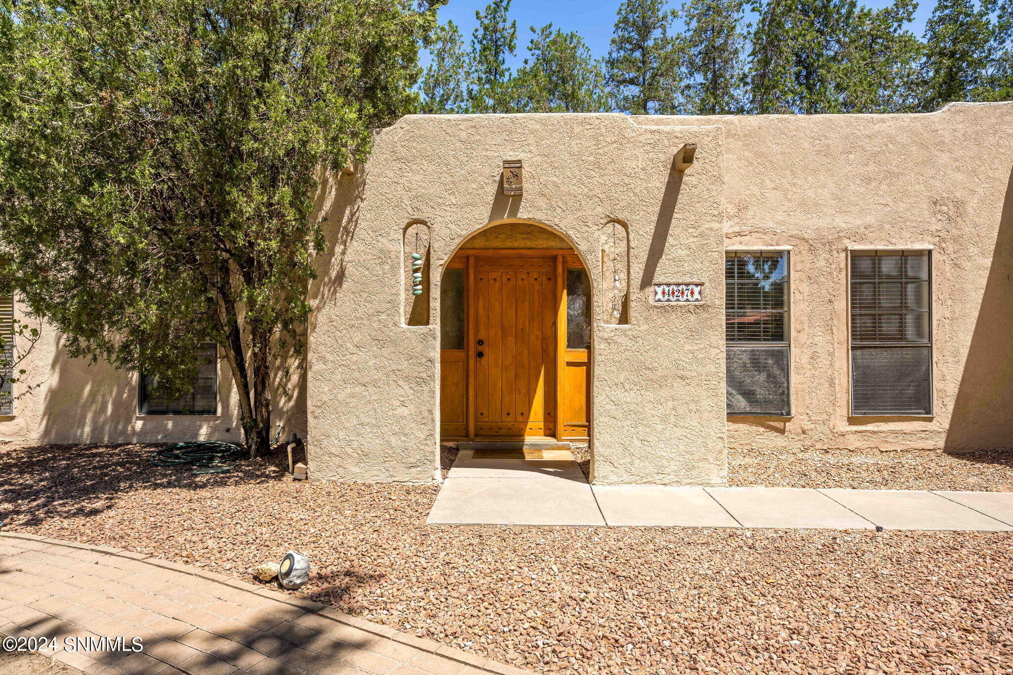 Las Cruces, New Mexico 88005, United States, 3 Bedrooms Bedrooms, ,3 BathroomsBathrooms,Residential,Pending,46284