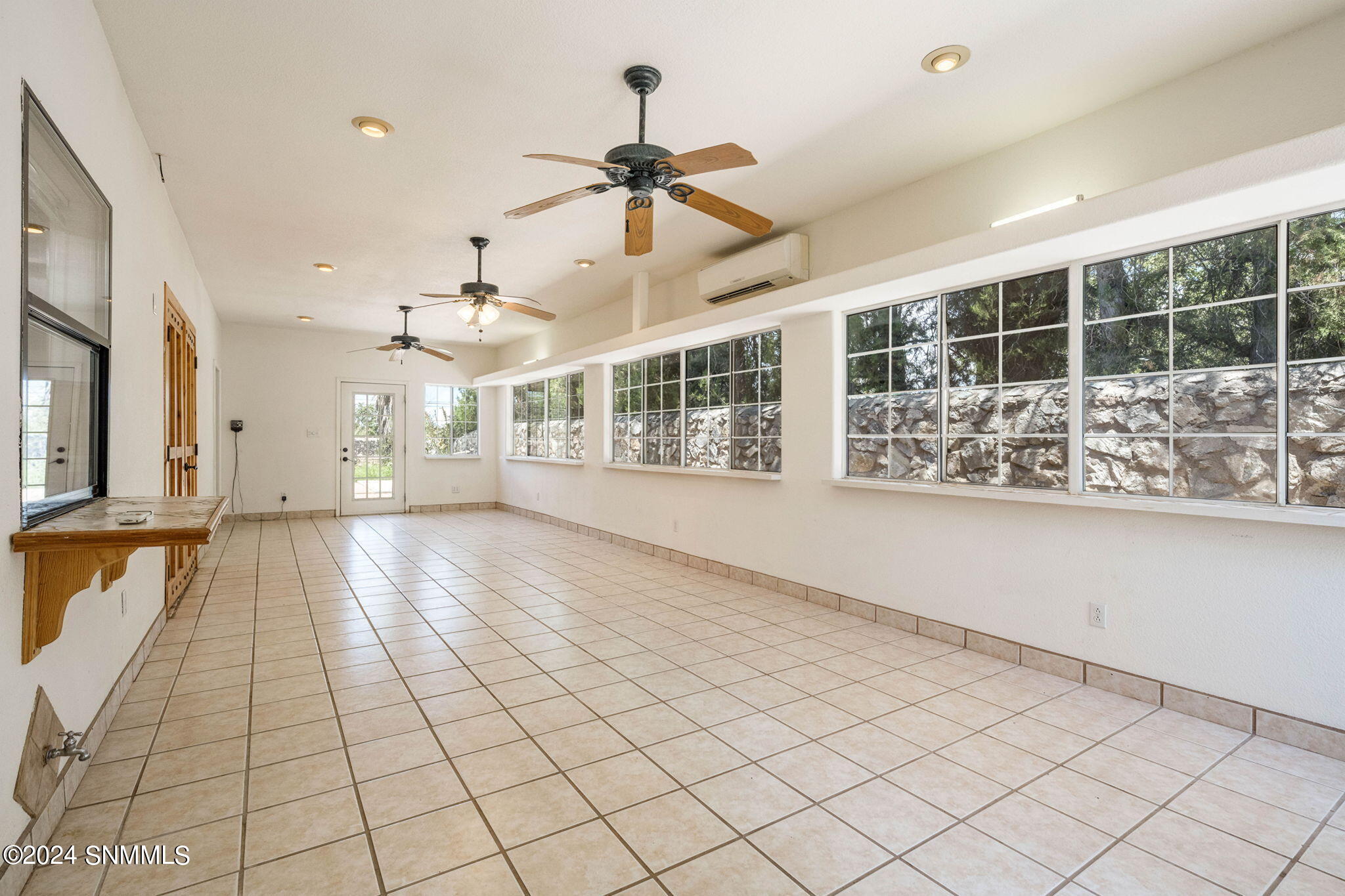 Las Cruces, New Mexico 88005, United States, 3 Bedrooms Bedrooms, ,3 BathroomsBathrooms,Residential,Pending,46284