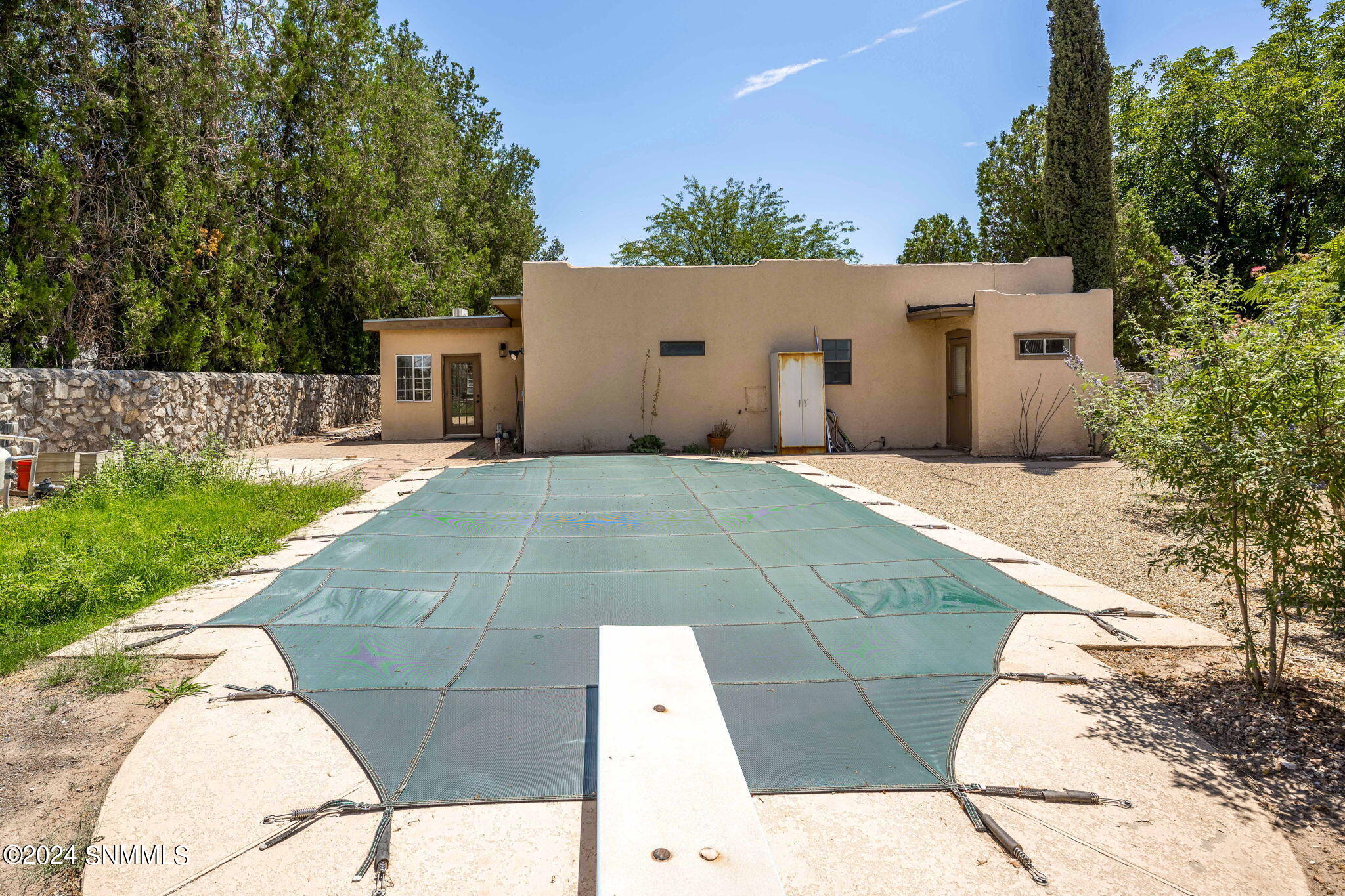 Las Cruces, New Mexico 88005, United States, 3 Bedrooms Bedrooms, ,3 BathroomsBathrooms,Residential,Pending,46284