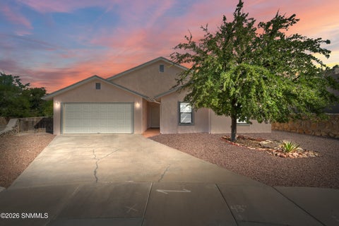 Homes For Sale - 2123 Benton Avenue<br/> Dona Ana County, Las Cruces, NM 88001