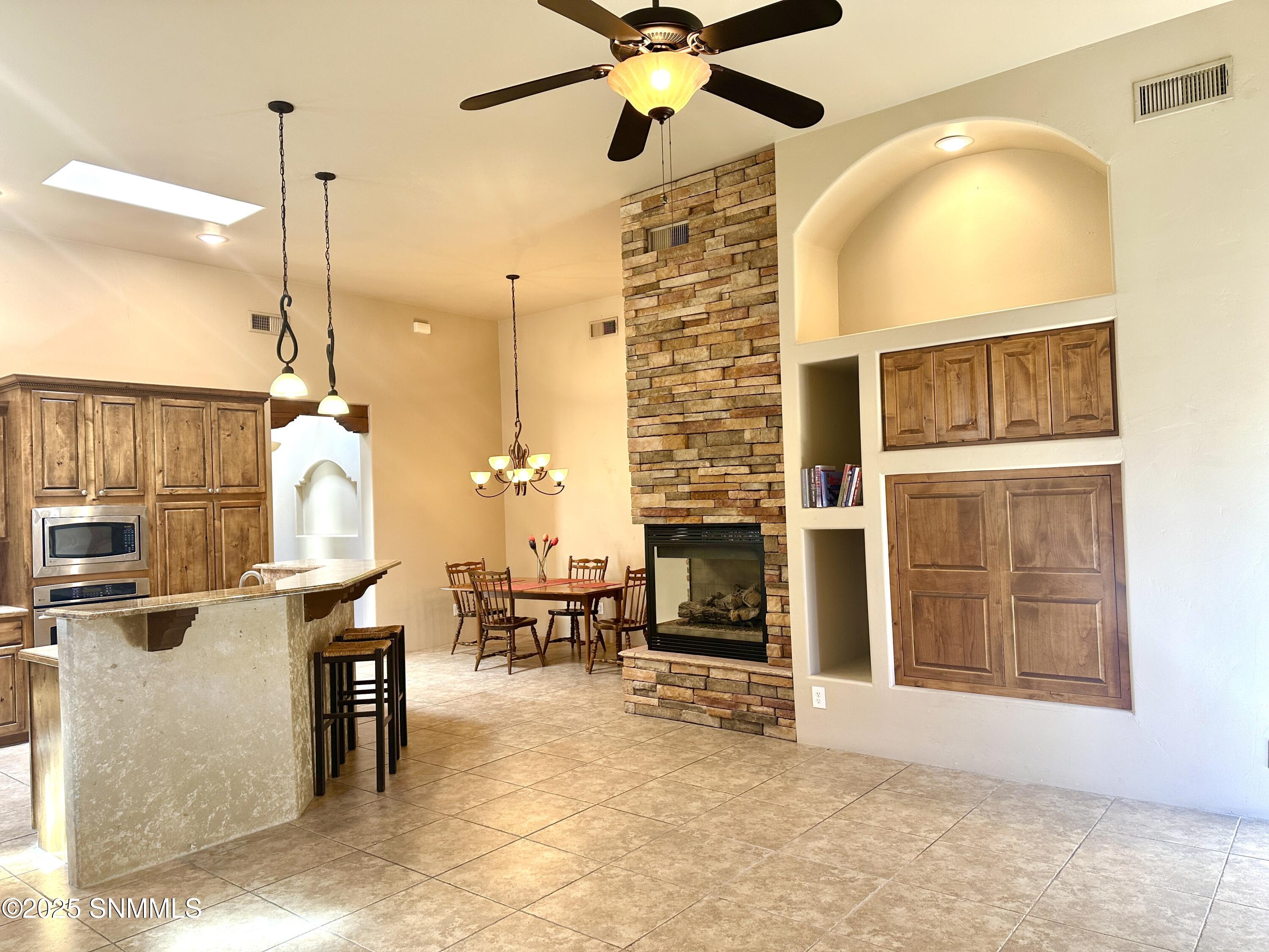 Las Cruces, New Mexico 88007, United States, 3 Bedrooms Bedrooms, ,2 BathroomsBathrooms,Residential,Active,113862