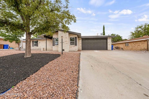 Homes For Sale - 1218 Edgewood Avenue<br/> Las Cruces, NM 88005