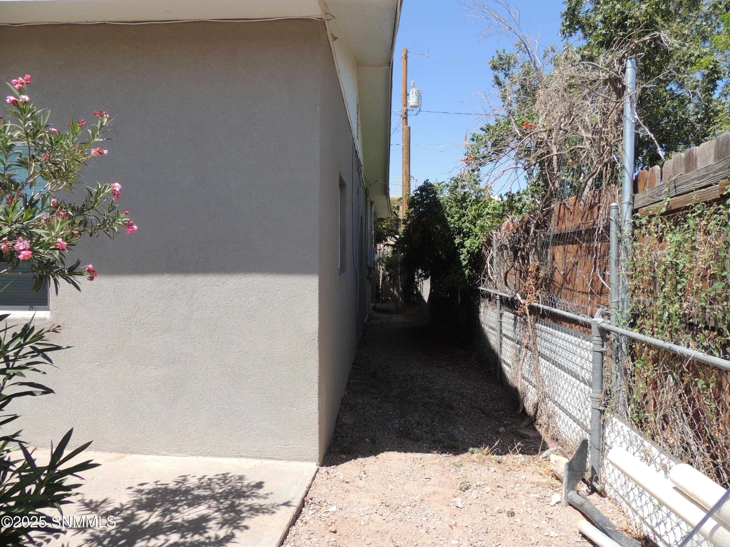 1915 Palomas Avenue, Las Cruces, New Mexico image 47