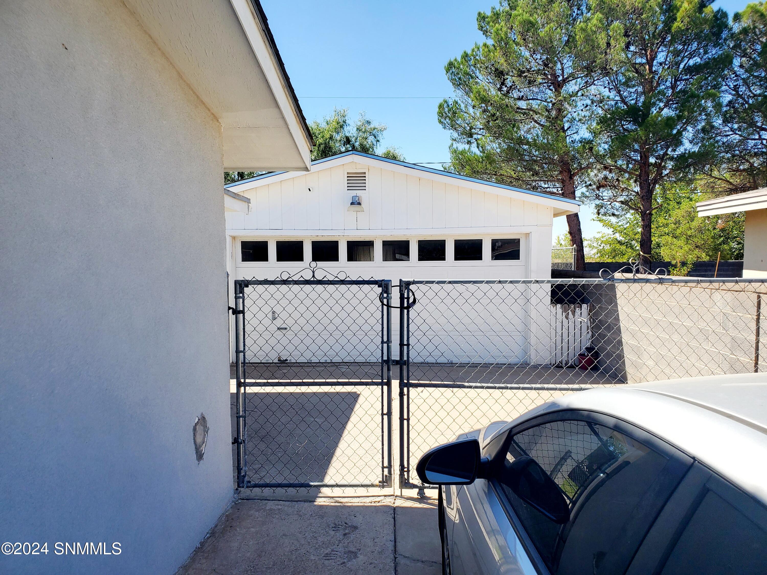 1907 Evelyn Street, Las Cruces, New Mexico image 4